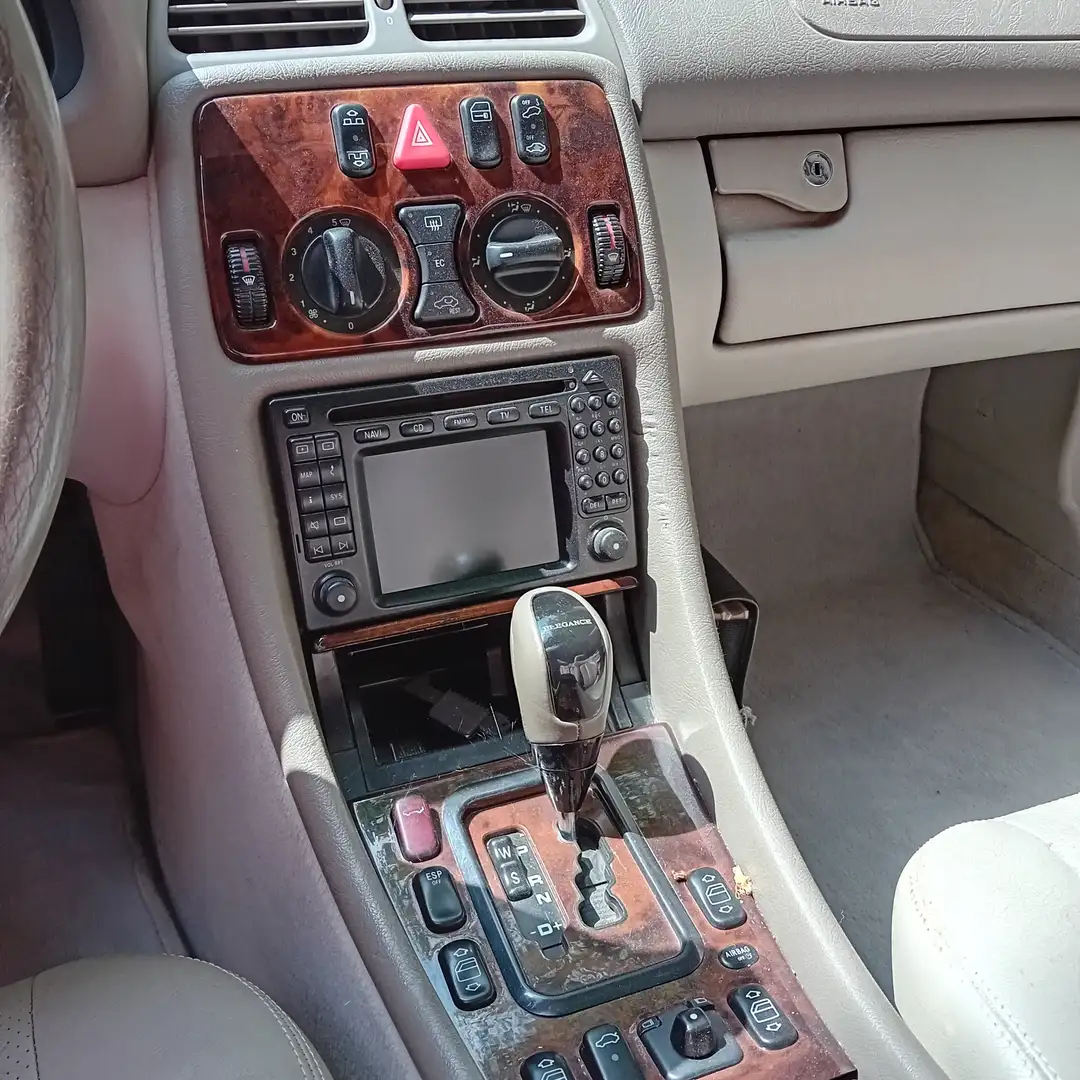 Mercedes-Benz CLK 200 CLK Cabrio 200 Kompressor Elegance Modrá - 2