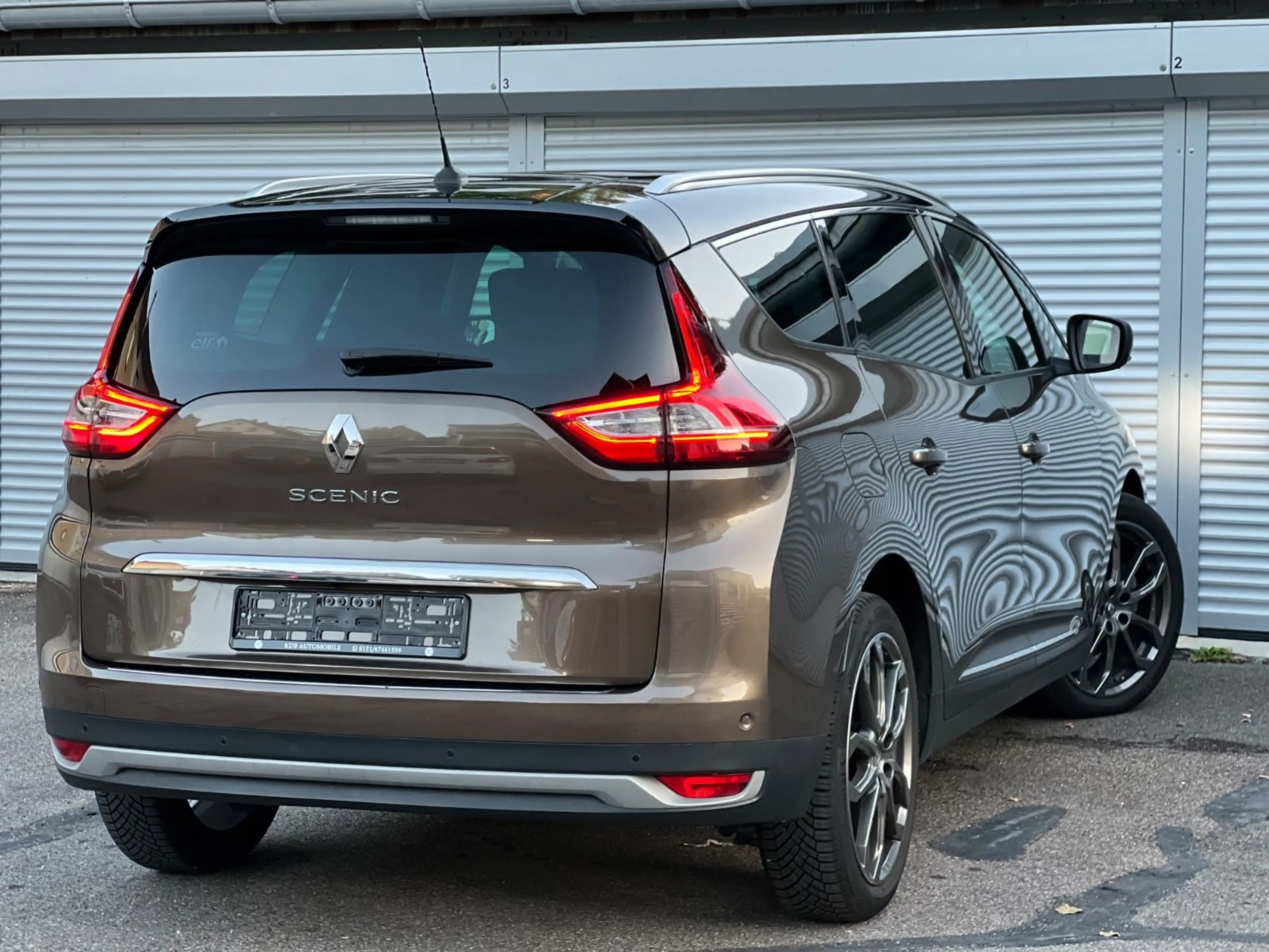 Renault Grand Scenic 160 EDC Initiale Paris AutomatikACC — photo 9