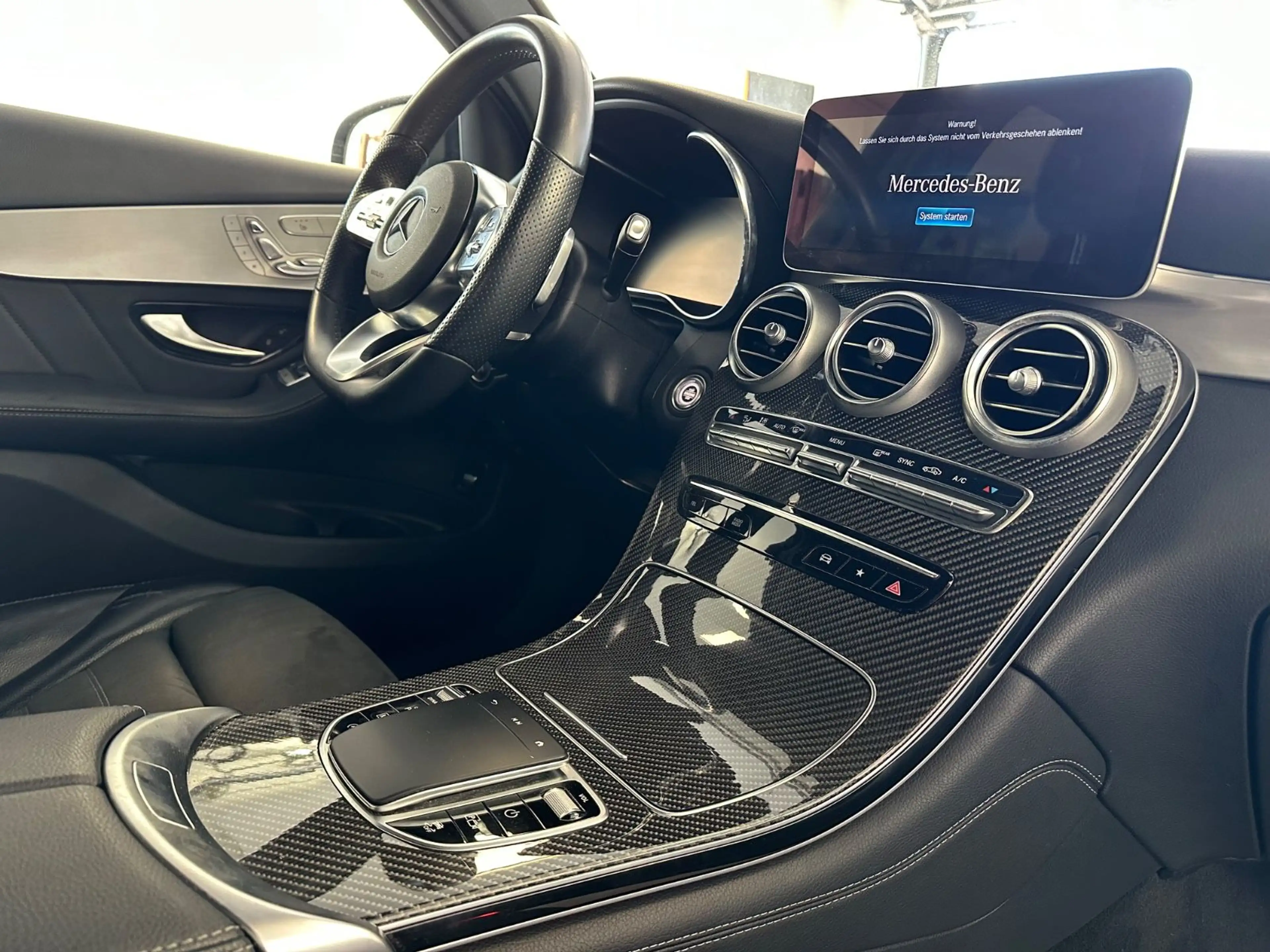 Mercedes-Benz GLC 400 d 4Matic AMG* — photo 12