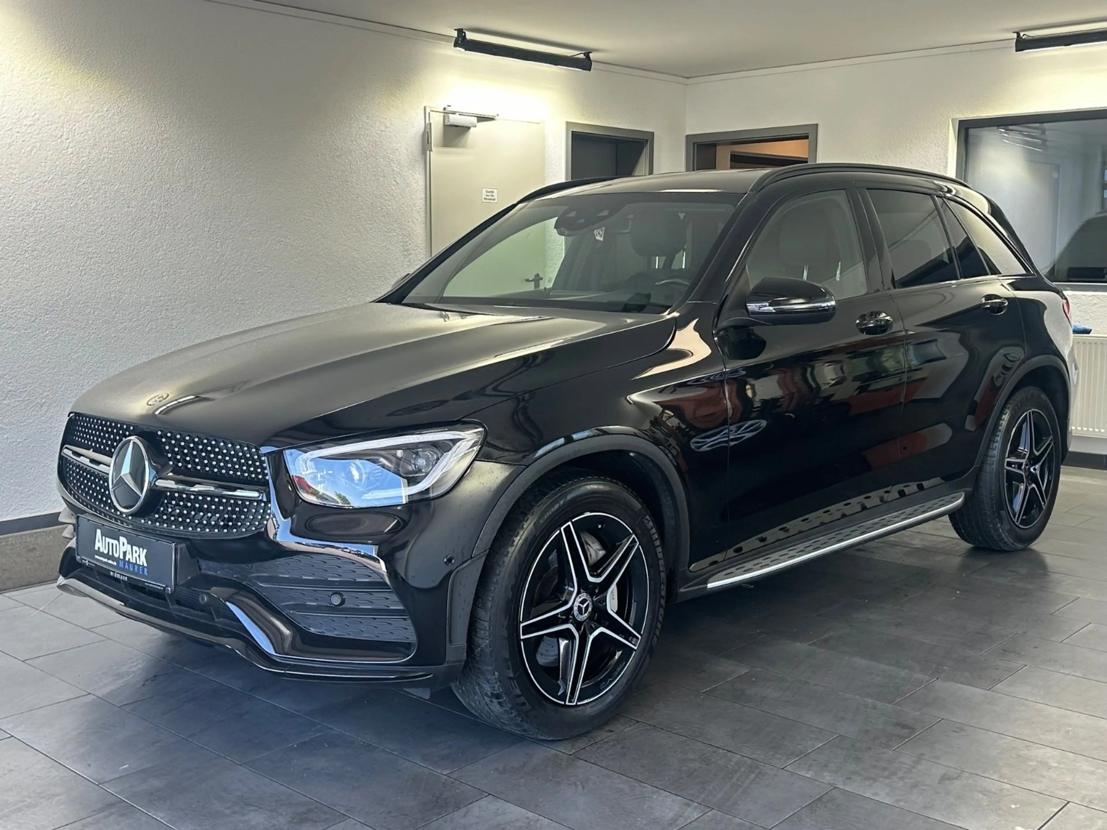 Mercedes-Benz GLC 400 d 4Matic AMG*