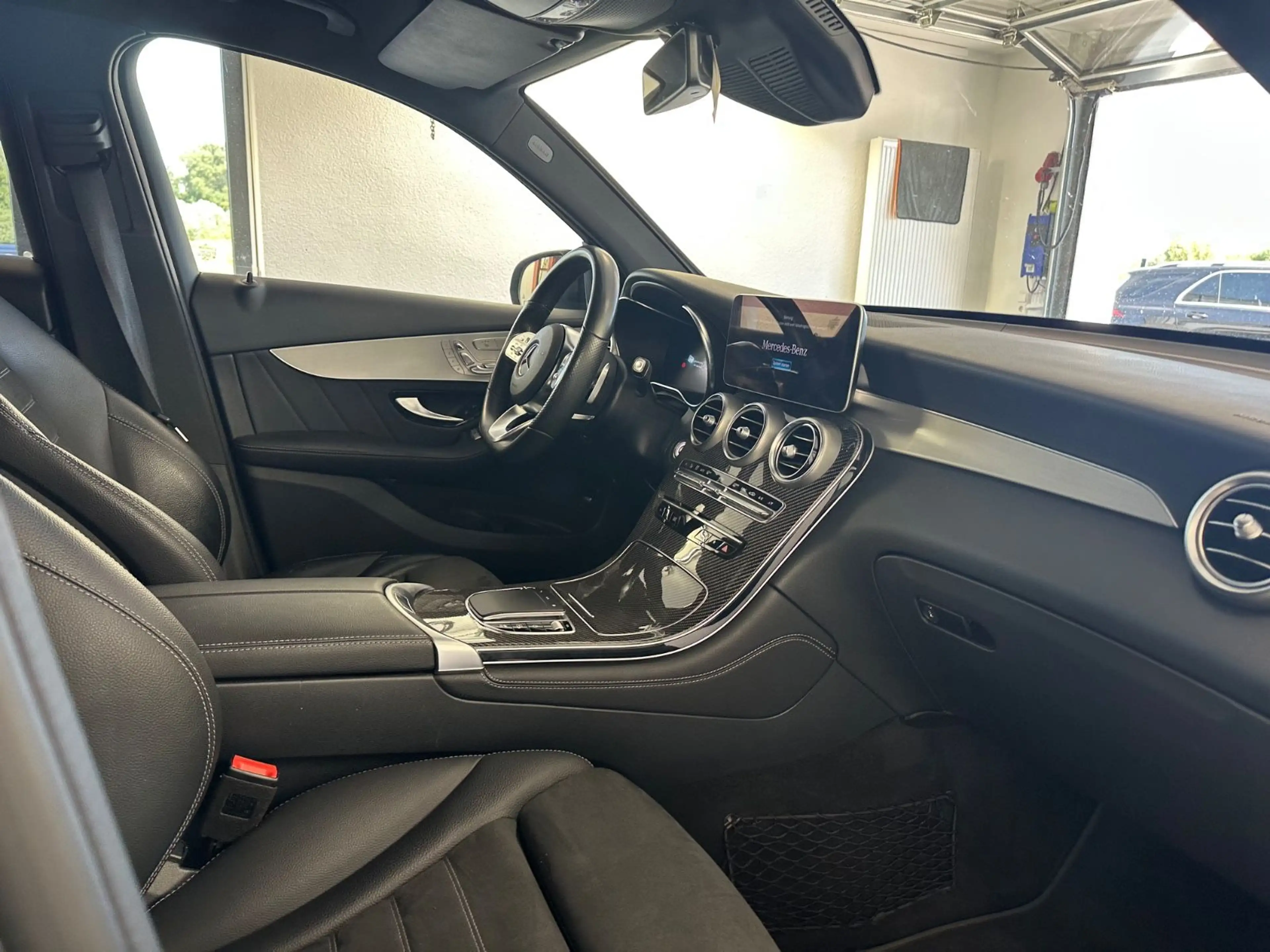 Mercedes-Benz GLC 400 d 4Matic AMG* — photo 11