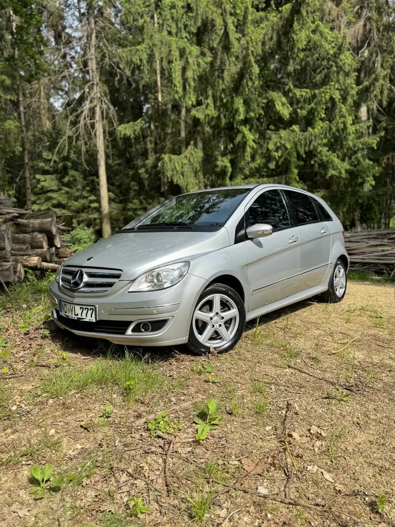 Mercedes-Benz B 150 - 2