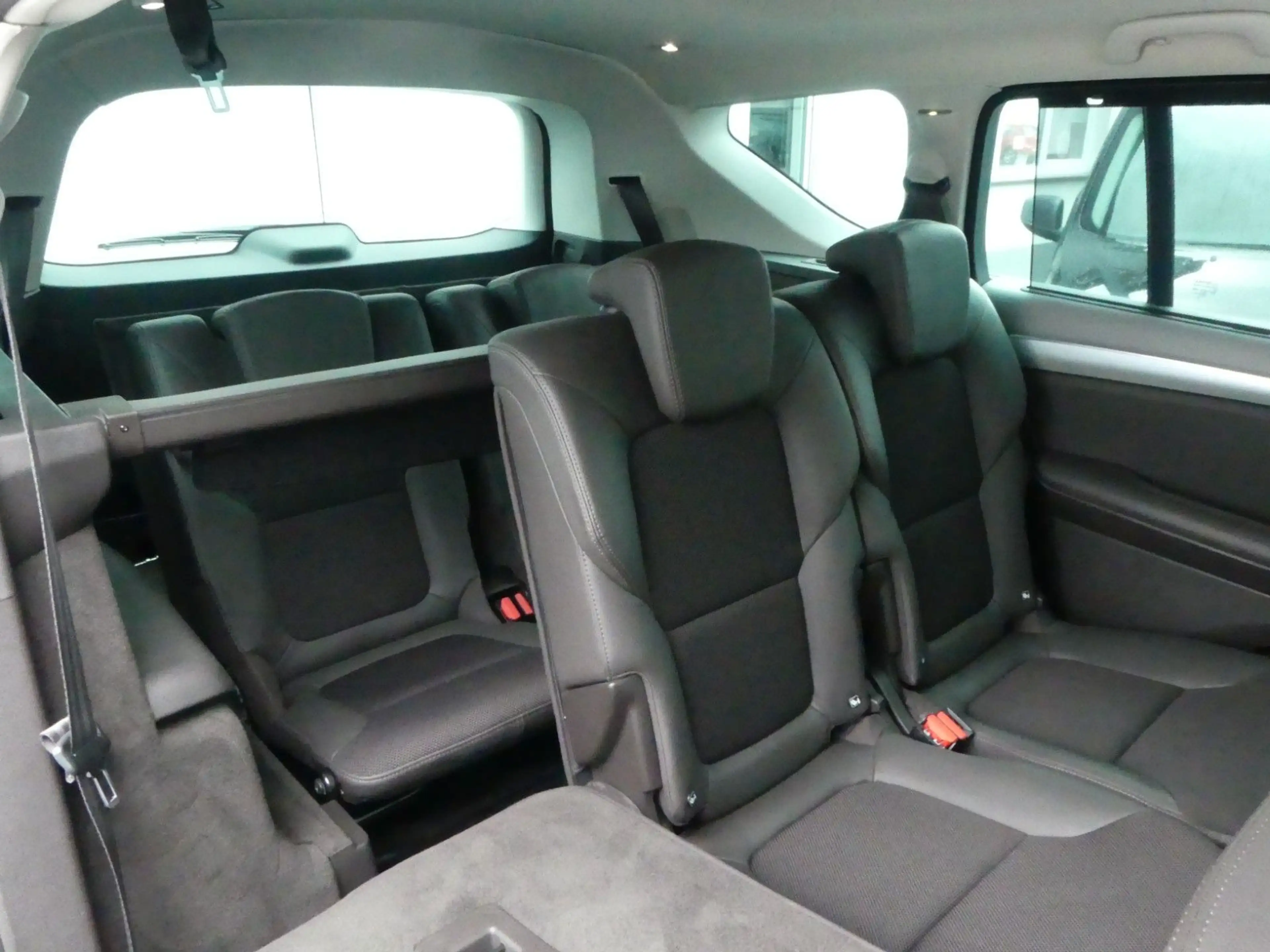 Renault Espace V Intens 7 Sitzer |Pano |Navi |Leder |CAM — photo 13