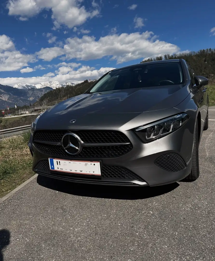 Mercedes-Benz A 180 180 d I Vollambiente Beleuchtung, frisches Pickerl durch ÖAMTC, AUTOMATIK, Rückfahrkamera uvm. Grau - 1