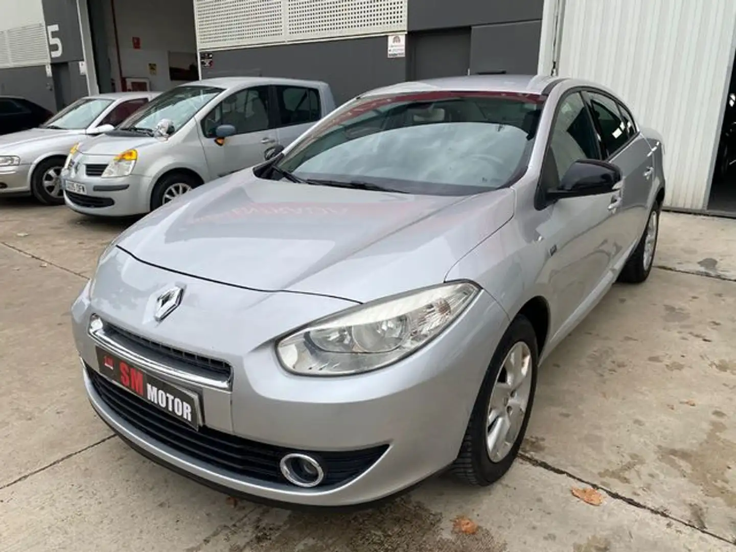 Renault Fluence 1.6 16v Emotion Gris - 1