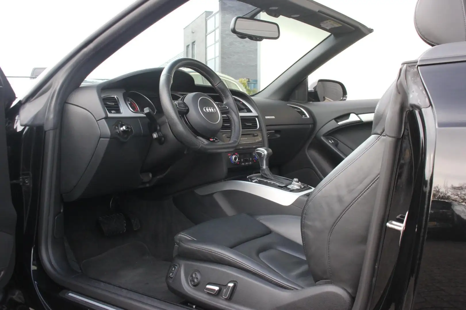 Audi A5 Cabriolet 1.8 TFSI Sport Edition S-Line | Nekverwa Noir - 2