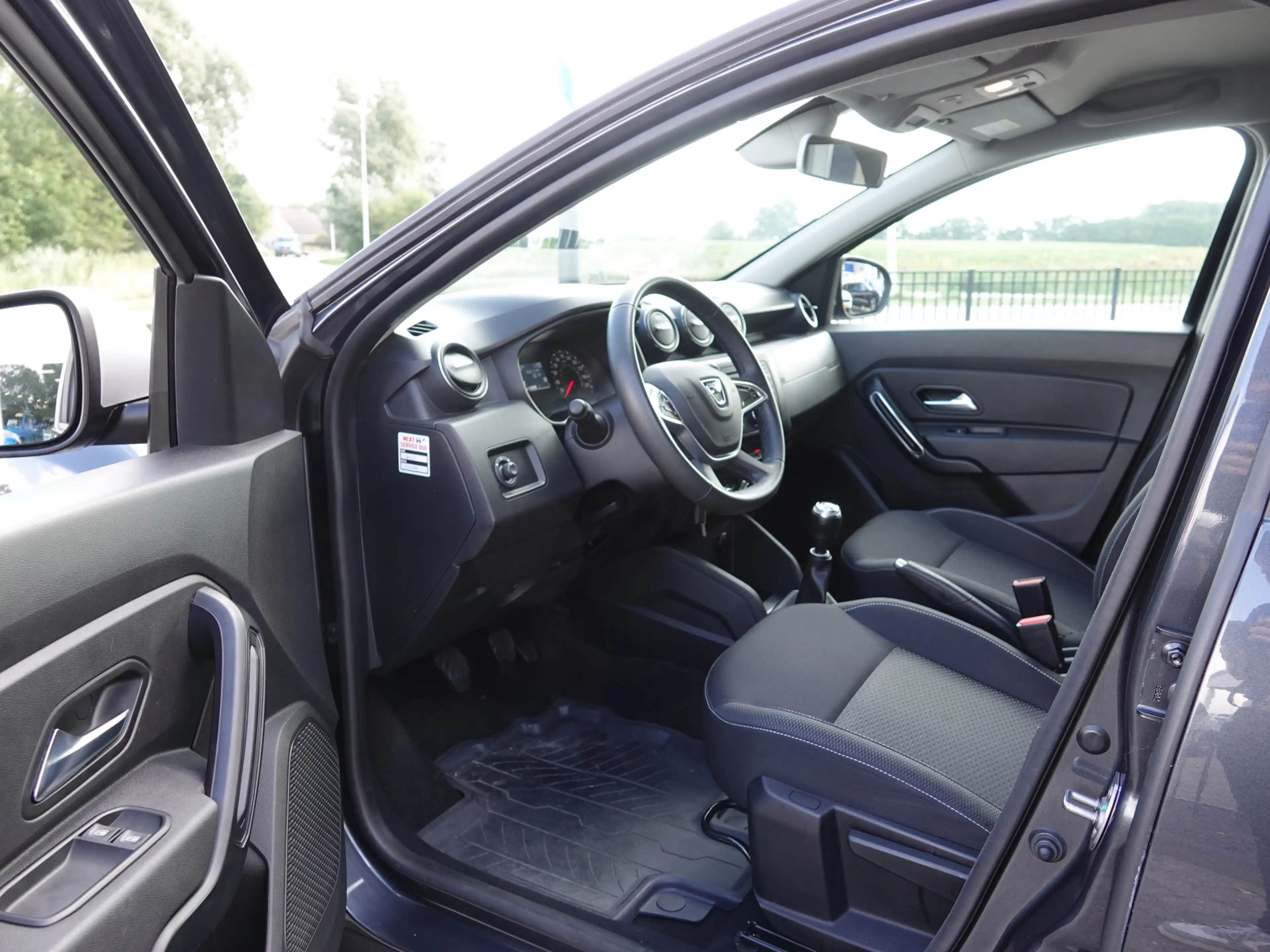 Dacia Duster 1.2 TCe Comfort TREKH. | CRUISE | LMV | BULLBAR — photo 4