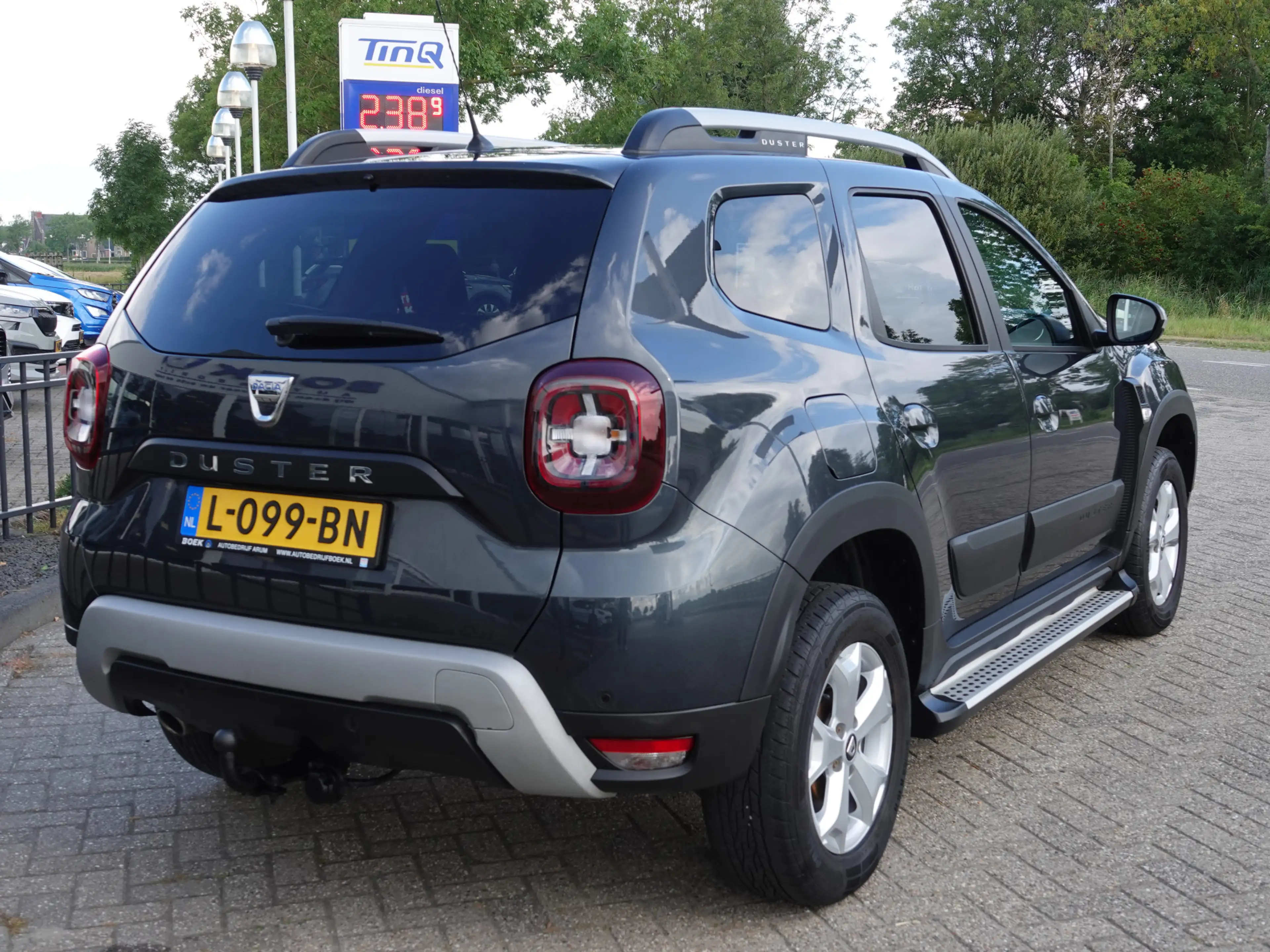 Dacia Duster 1.2 TCe Comfort TREKH. | CRUISE | LMV | BULLBAR — photo 3
