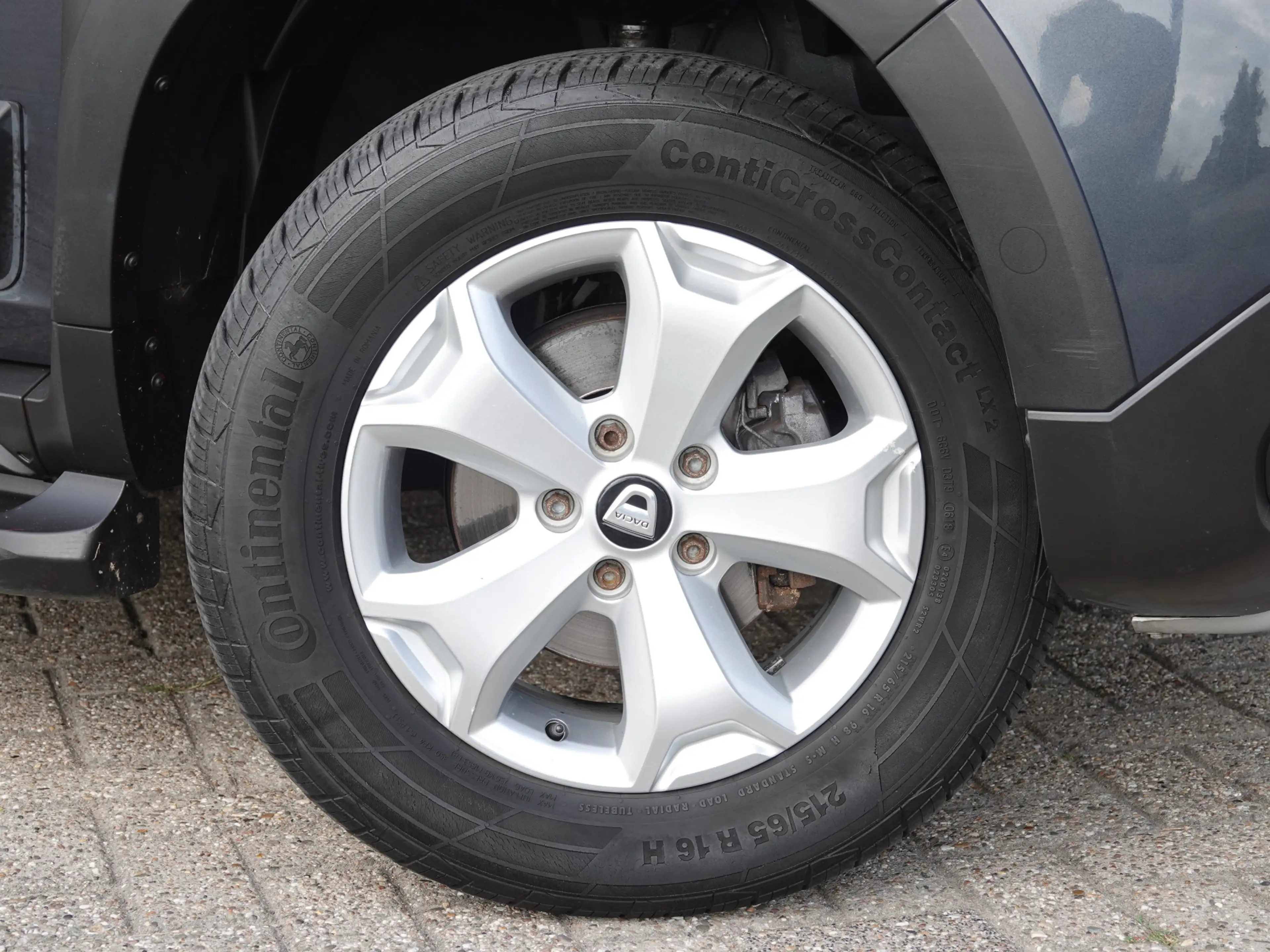 Dacia Duster 1.2 TCe Comfort TREKH. | CRUISE | LMV | BULLBAR — photo 11