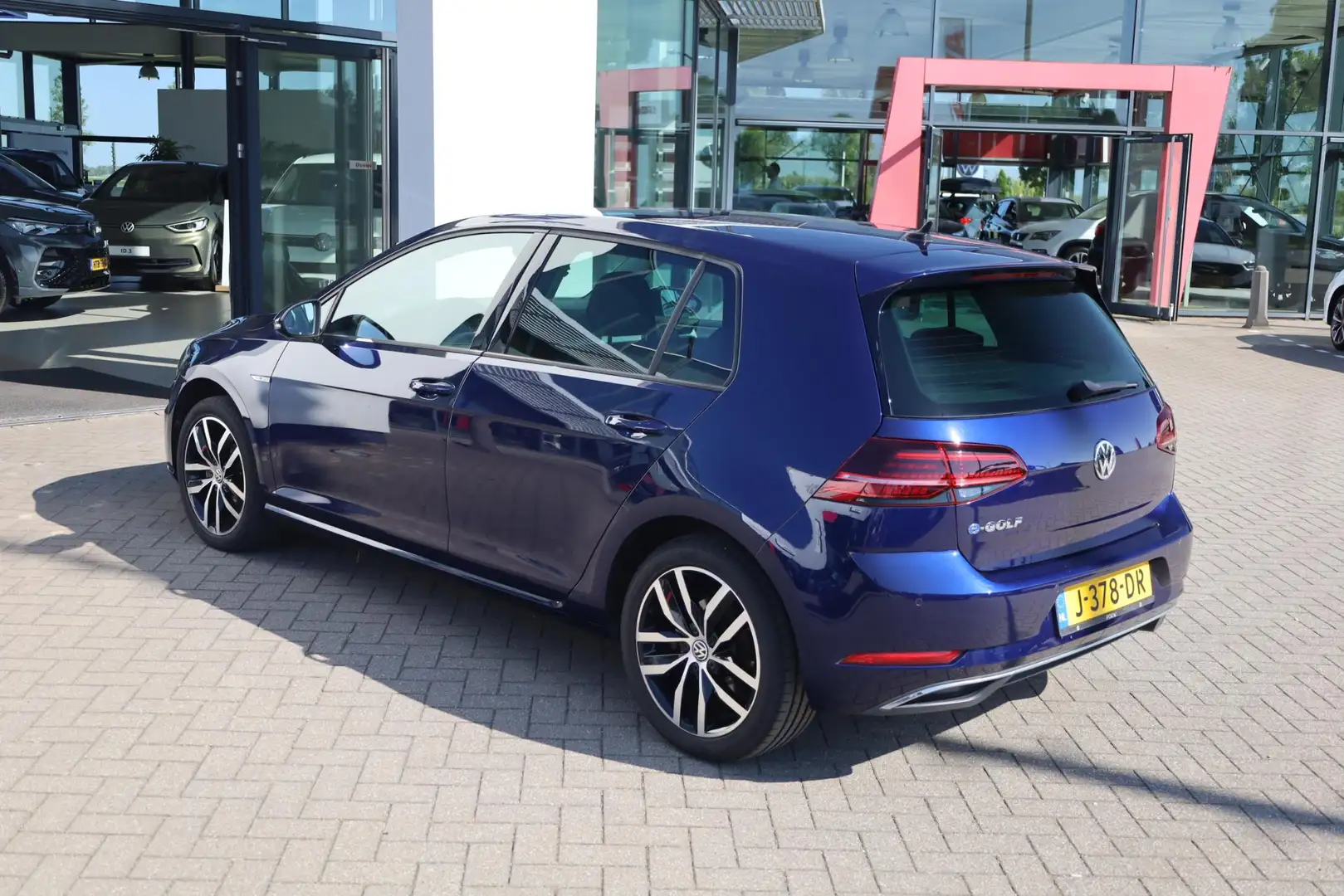 Volkswagen e-Golf E-DITION 136PK / 100kW, NL auto 1e eigenaar dealer Blauw - 2