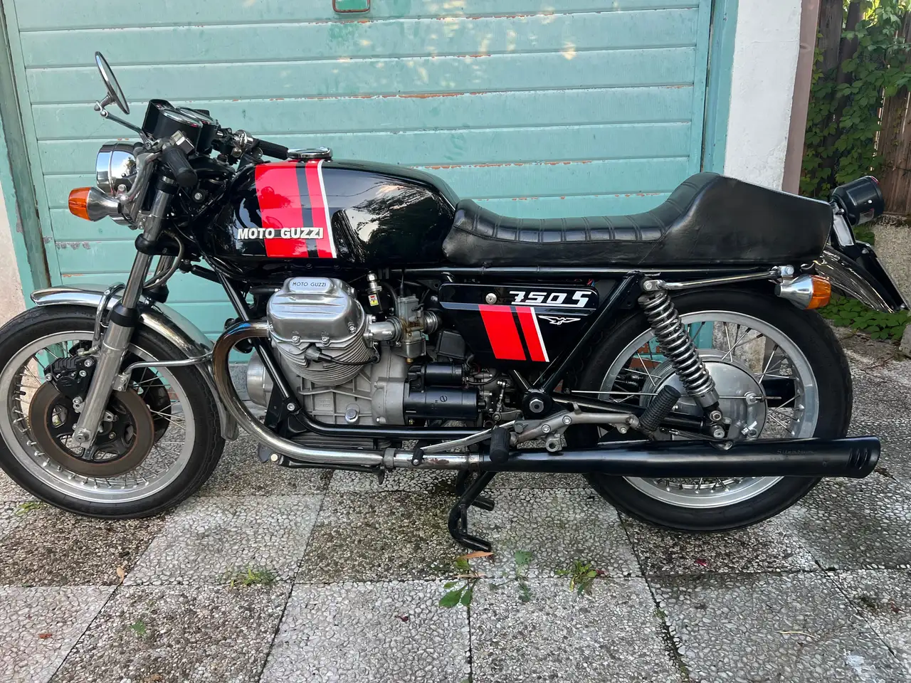 Moto Guzzi 750 S
