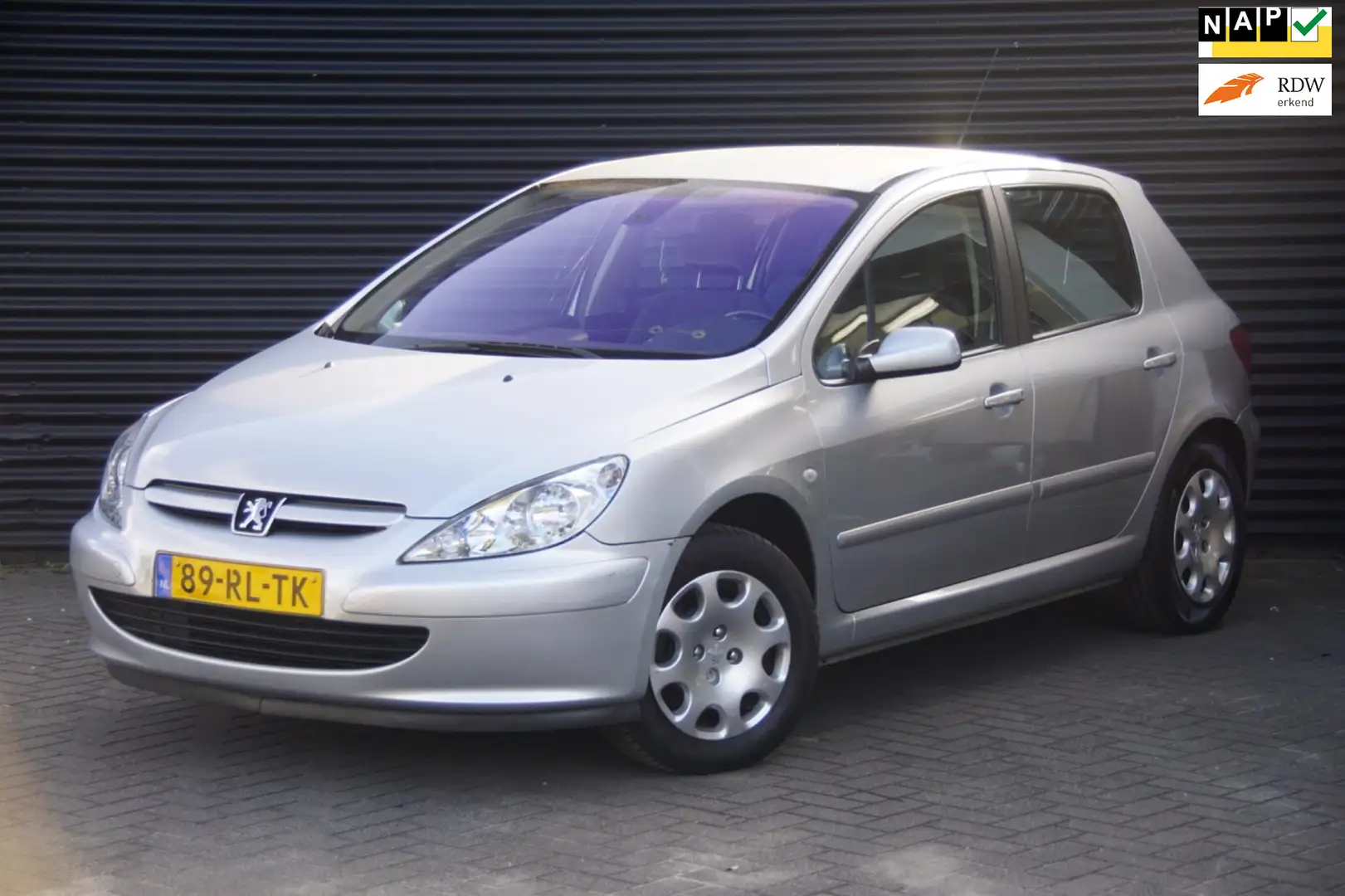 Peugeot 307 1.6-16V XT Premium | Automaat | Airco | Trekhaak | Gris - 1