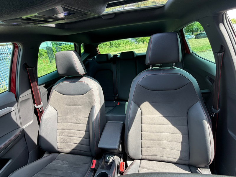 SEAT Ibiza 1.0 TSI FR Pano LED Virtual Camera Beats Carplay — photo 14
