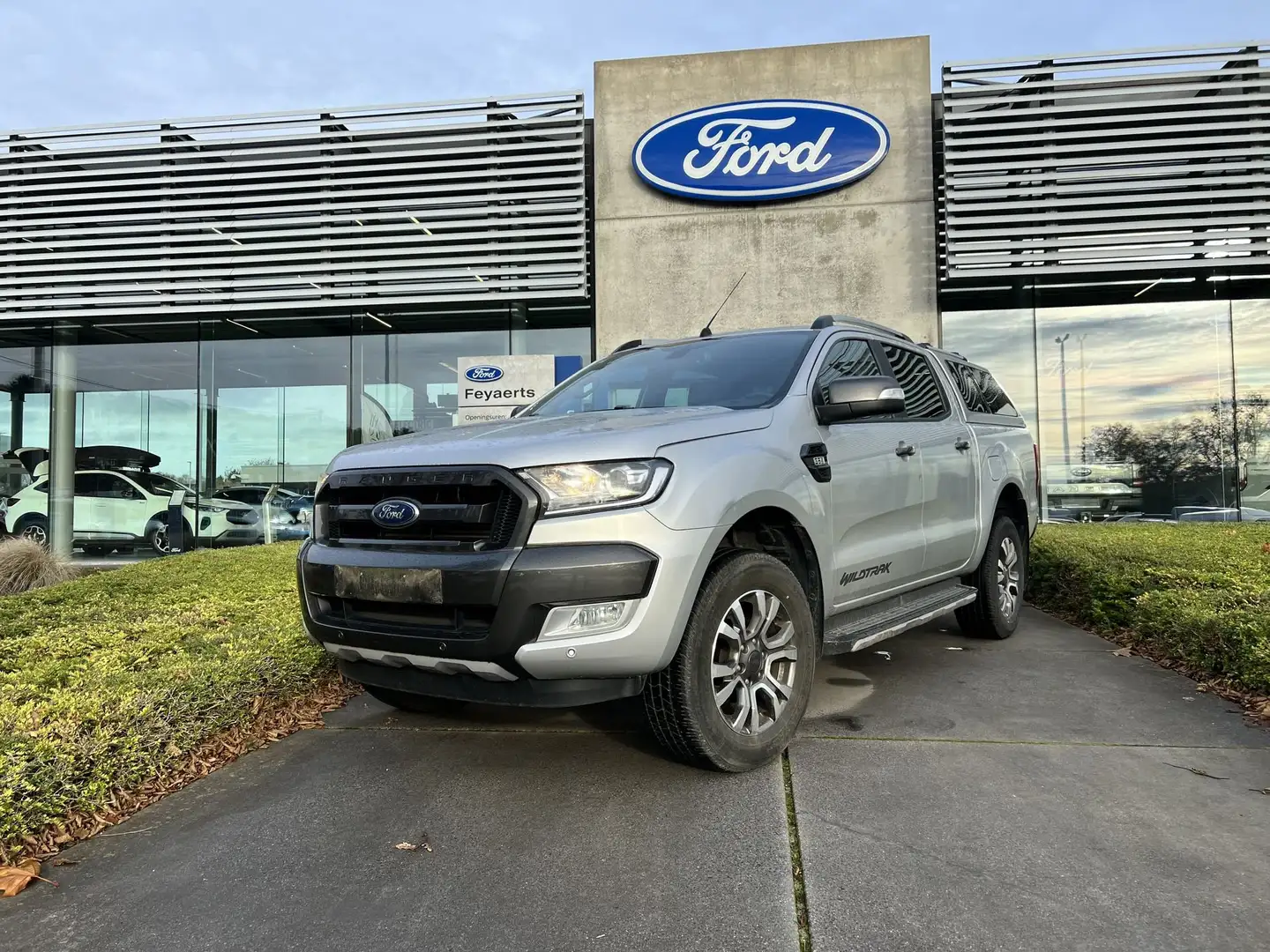 Ford Ranger WILDTRAK / 3.2 TDCI AUTOMAAT / HARDTOP / WEINIG K Argent - 2