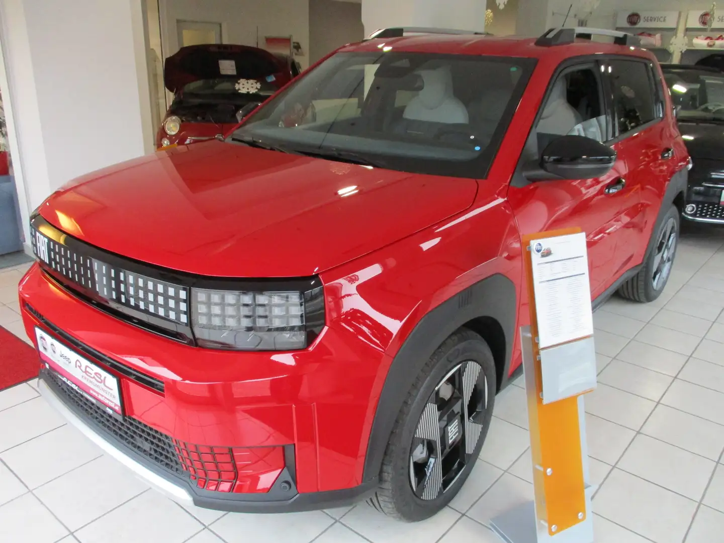 Fiat Grande Panda 1.2 Hybrid 74 kW La Prima Rot - 2