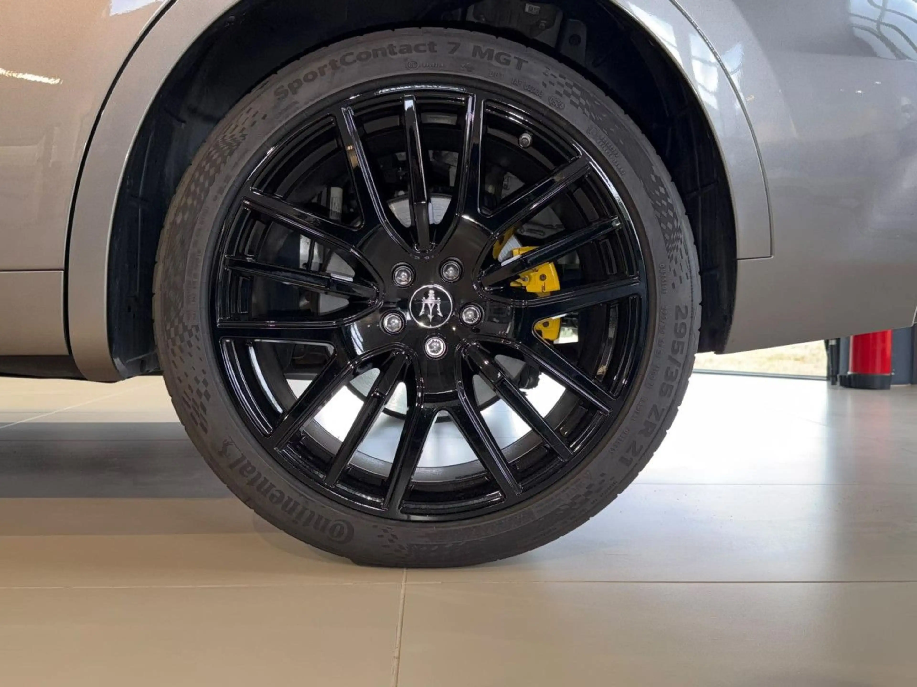 Maserati Levante Modena S Vollleder Klima Einparkhilfe — photo 5