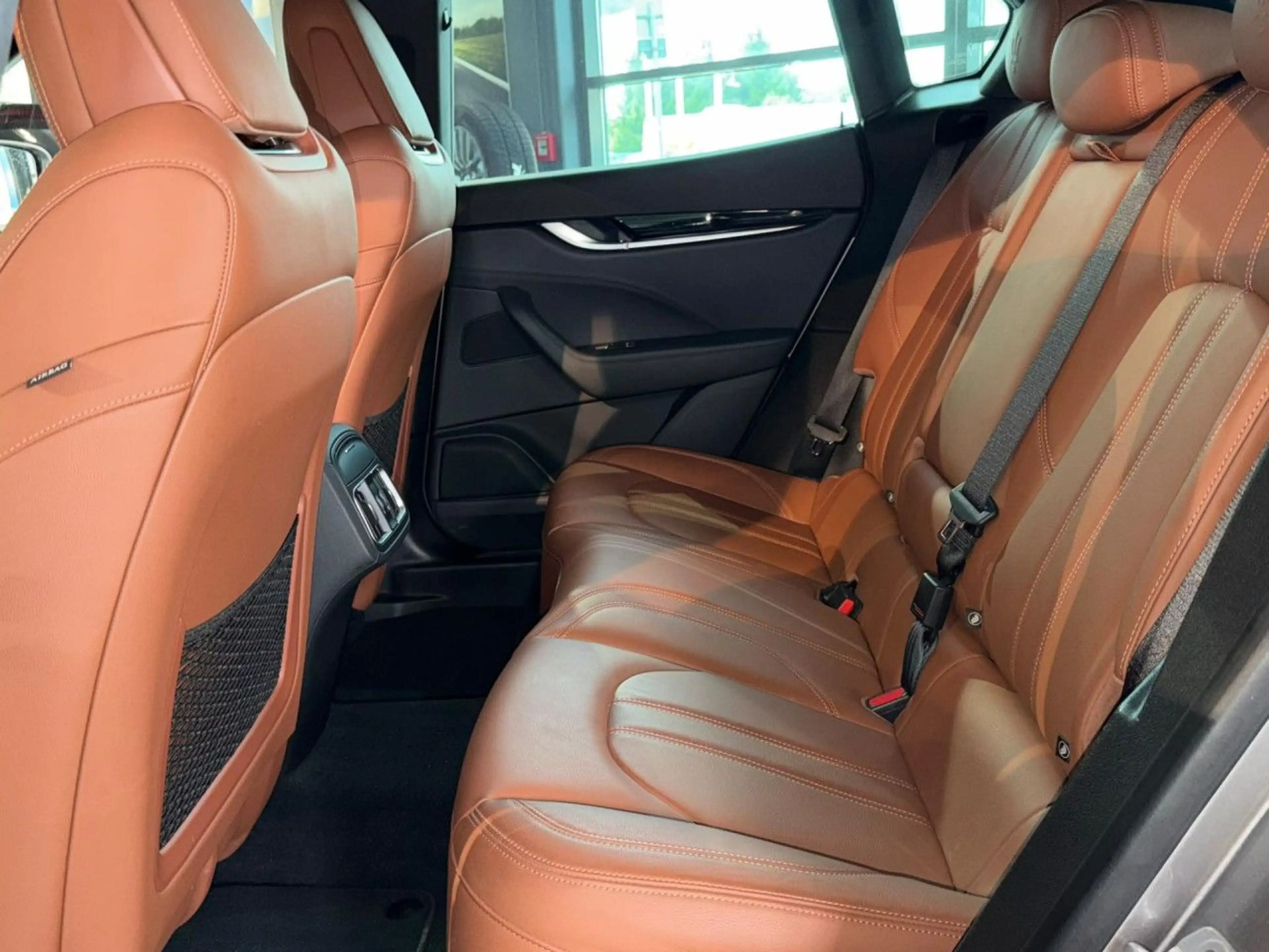 Maserati Levante Modena S Vollleder Klima Einparkhilfe — photo 11