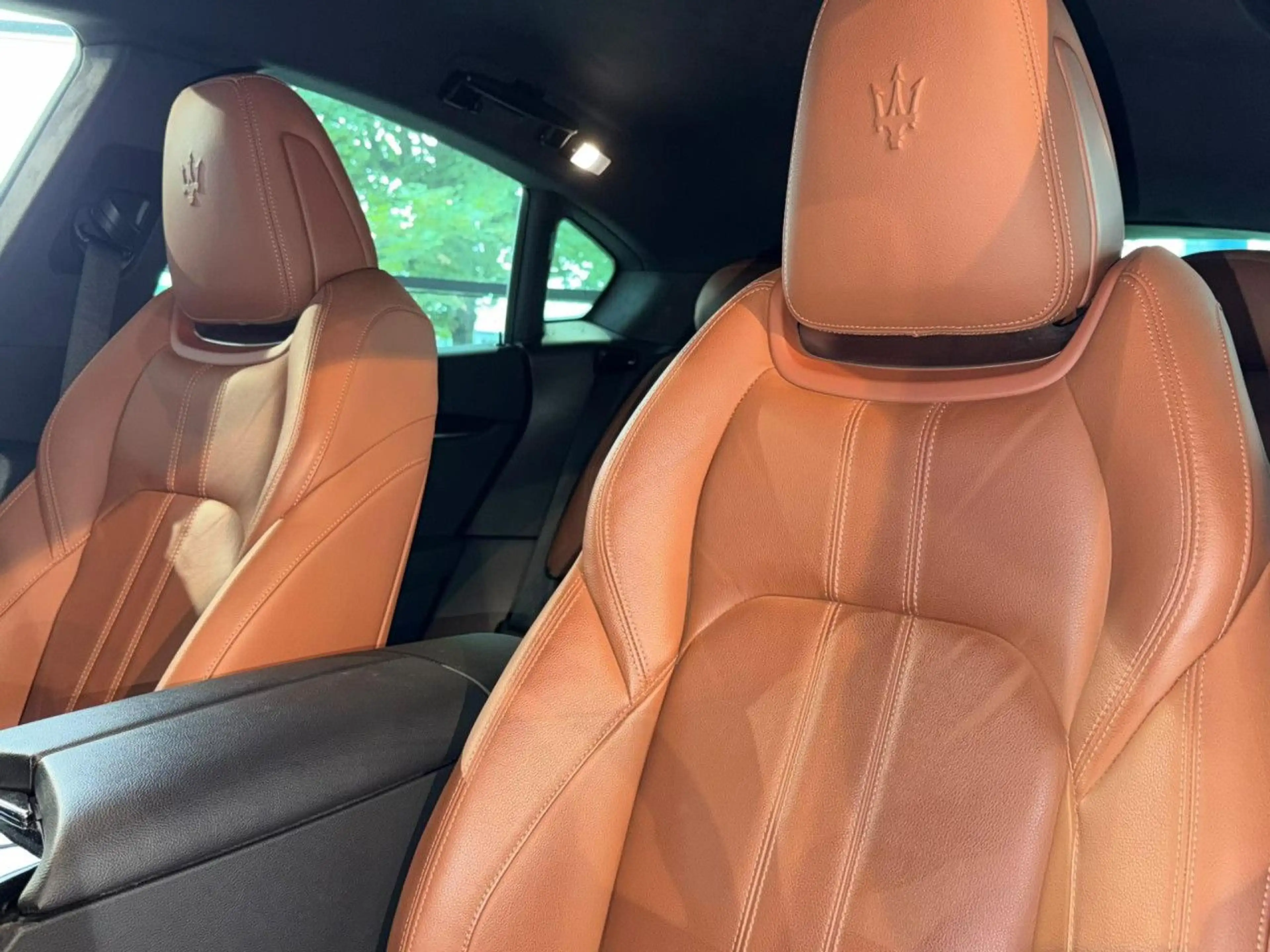 Maserati Levante Modena S Vollleder Klima Einparkhilfe — photo 10
