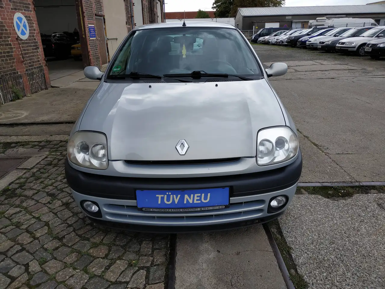 Renault Clio 1.2/ TÜV NEU/ Klima/ 5-Türer/ wenig KM/ Alufelgen, foto 2