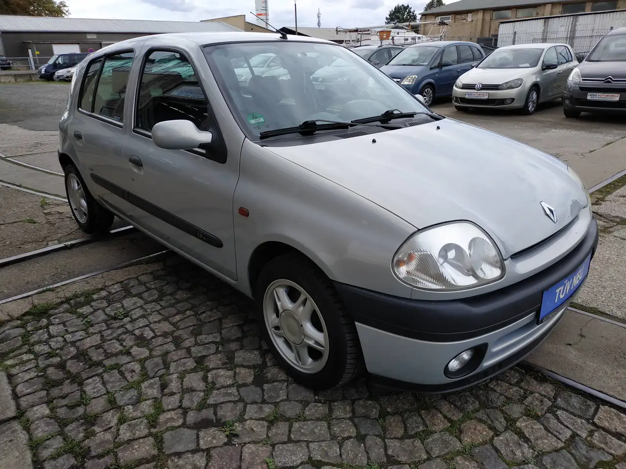 Renault Clio 1.2/ TÜV NEU/ Klima/ 5-Türer/ wenig KM/ Alufelgen, foto 5