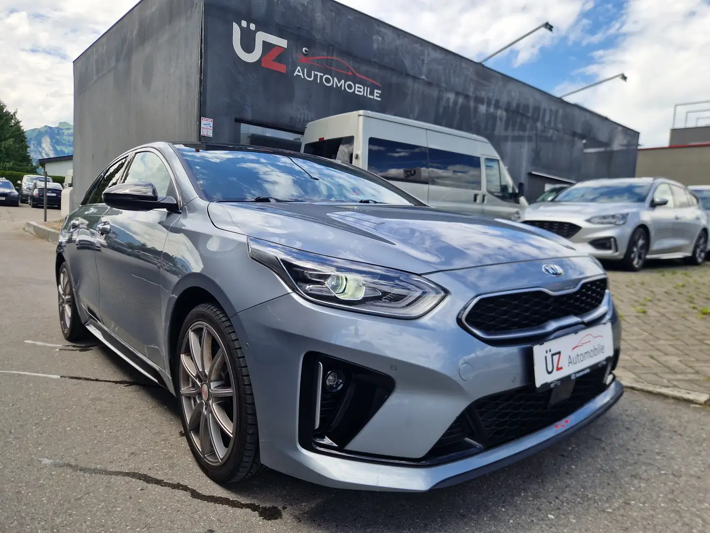 Kia ProCeed / pro_cee'd GT *** VOLL *** NAVI *** SPURASSIST *** GT-Line Gris - 2