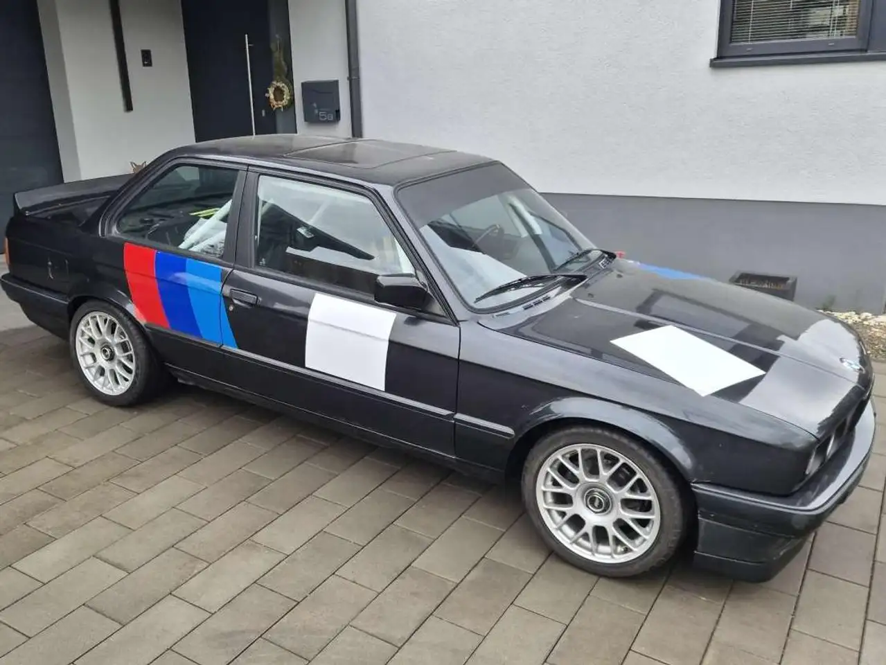 BMW 325i e30, foto 1