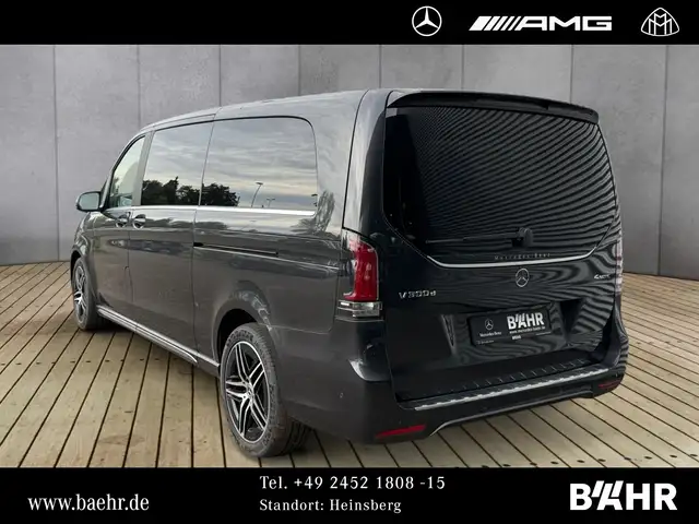 Mercedes-Benz V-Class view 3