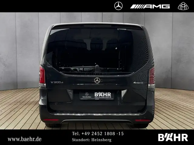 Mercedes-Benz V-Class view 8