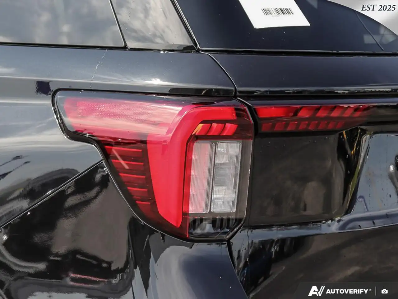 Ford Explorer photo Ford Explorer