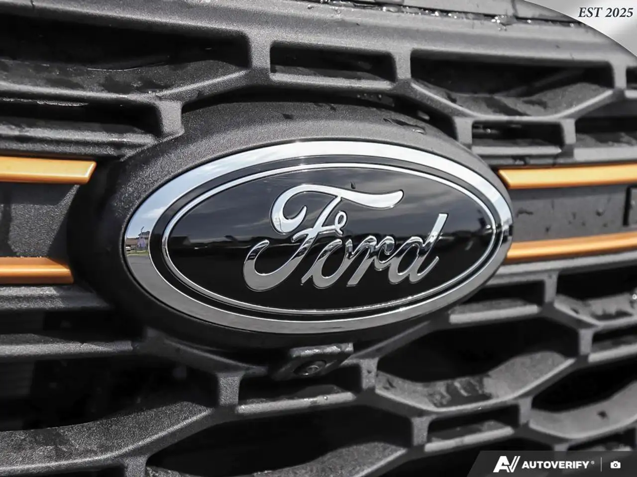 Ford Explorer photo Ford Explorer