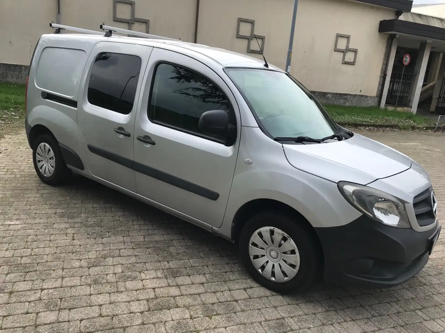 Mercedes-Benz Citan 109 cdi Kombi Trend 90cv Autocarro 5 posti Grigio - 2