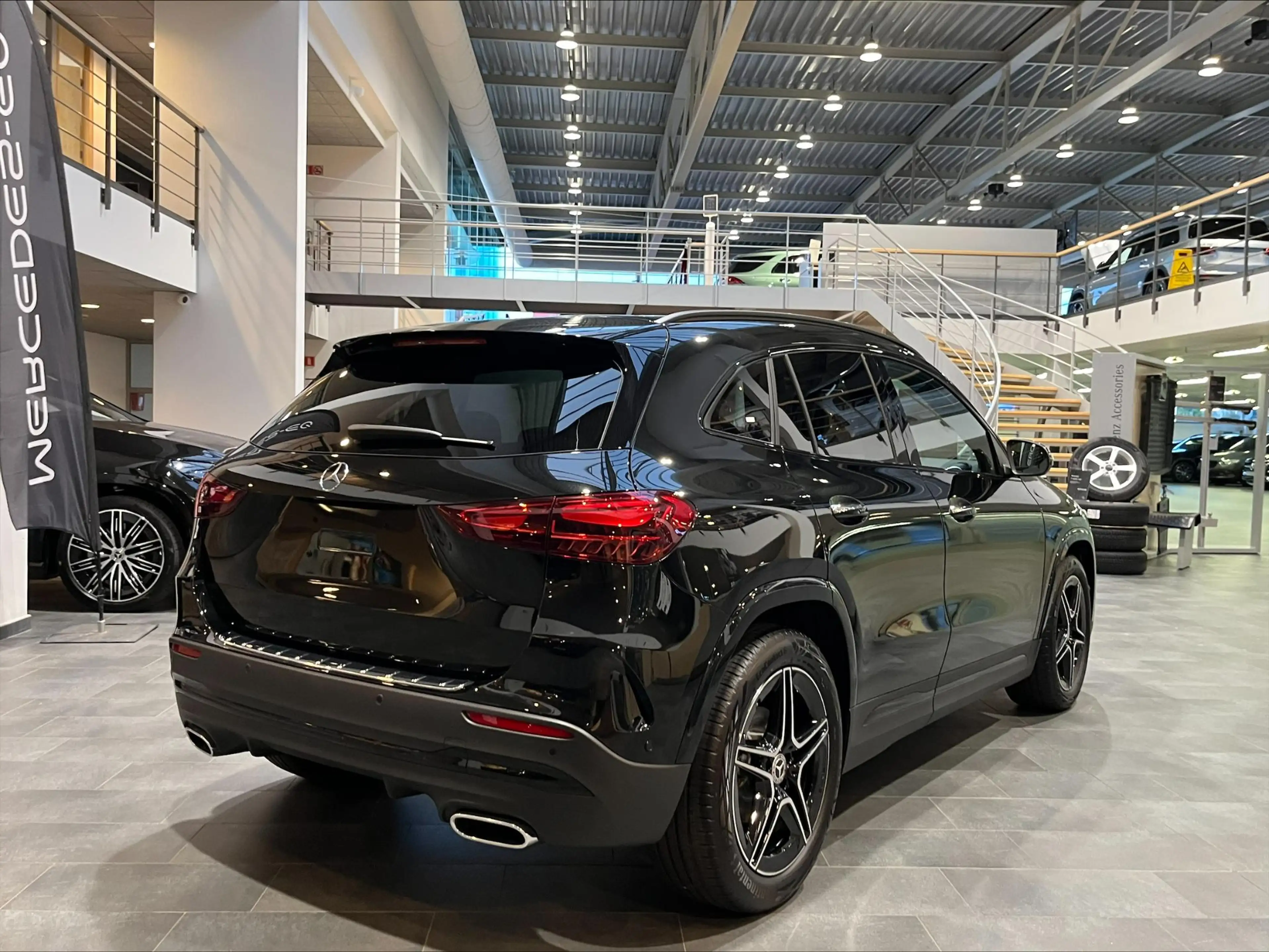 Mercedes-Benz GLA 180 GLA 140 Years Edition Nieuwe wagen DOS 9199 — photo 3
