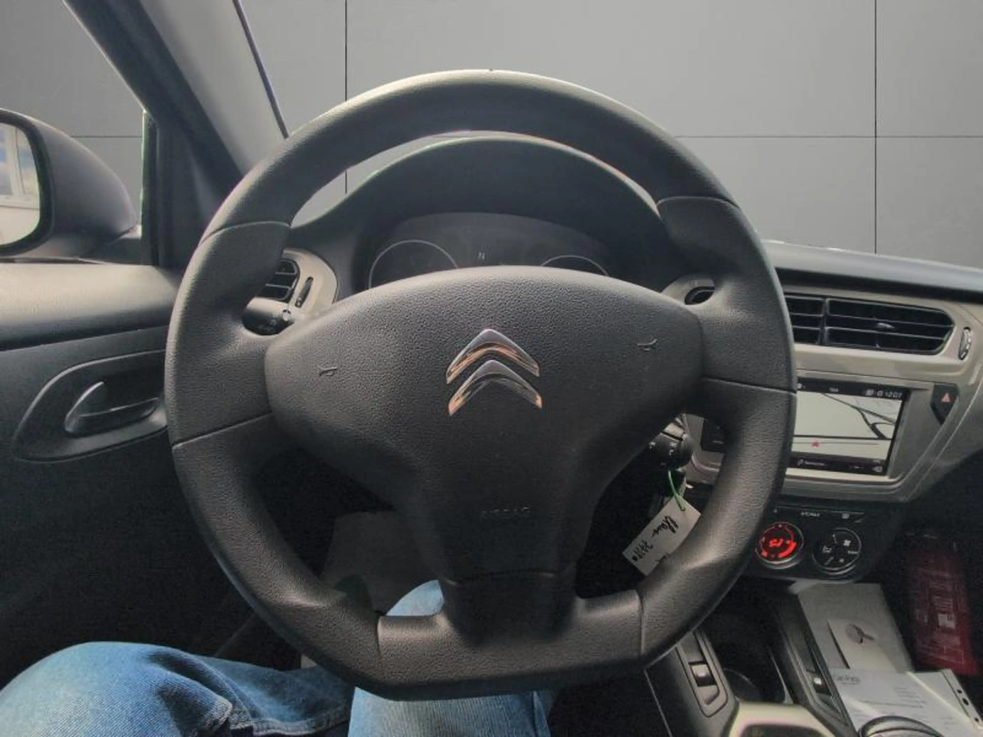 Citroen C-Elysée 1.6 115cv Automatique bleu 11/18 54596km Airco GPS — photo 11
