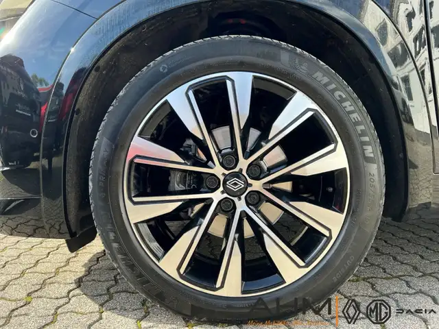 Renault Austral view 8
