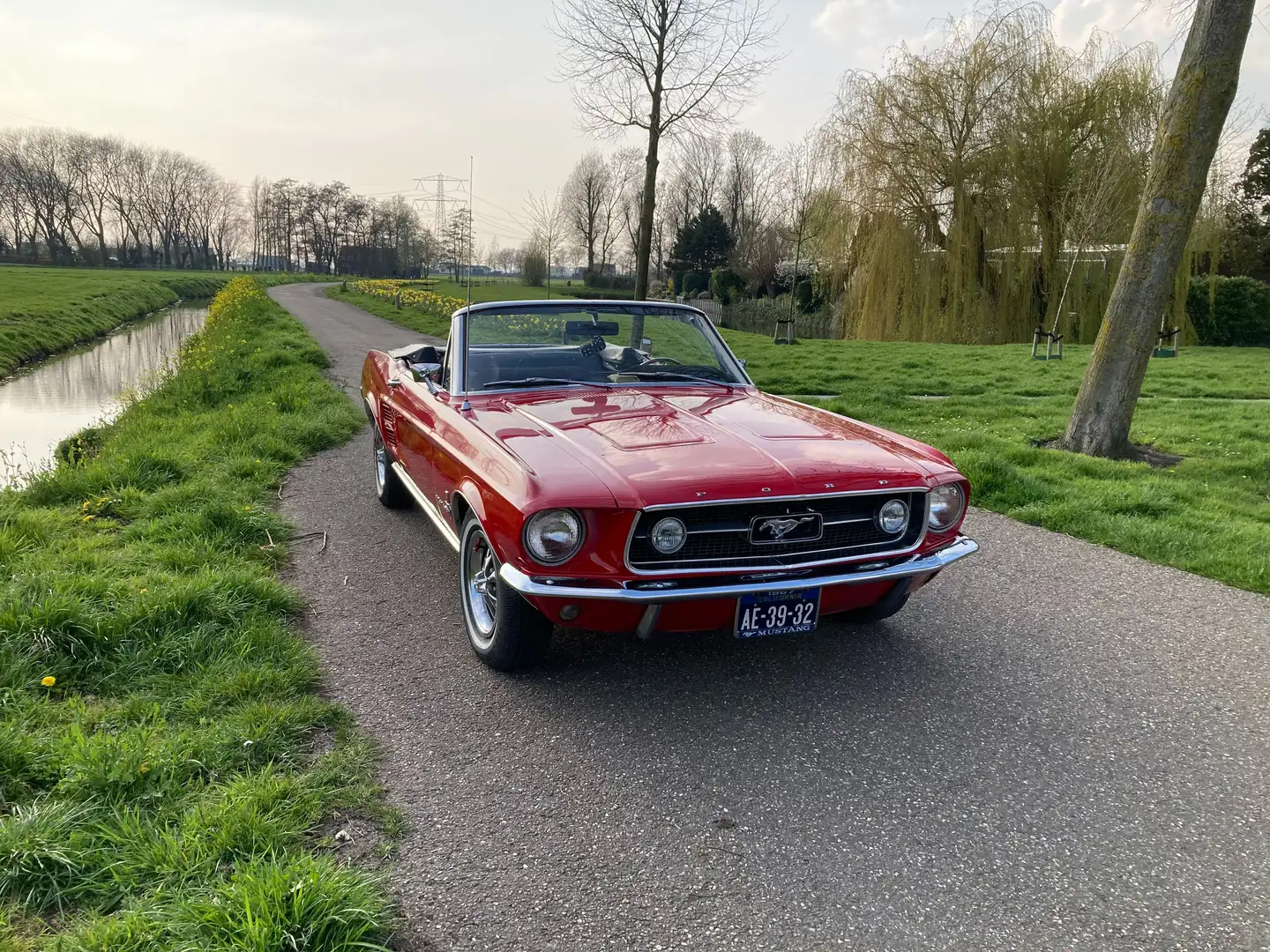 Ford Mustang Cabrio 289 v8 aut Rojo - 1