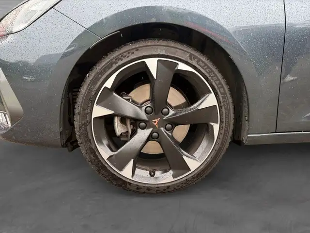 CUPRA Leon view 15