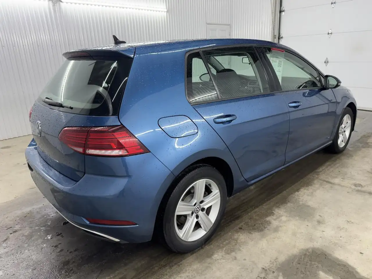 Volkswagen Golf снимка Volkswagen Golf