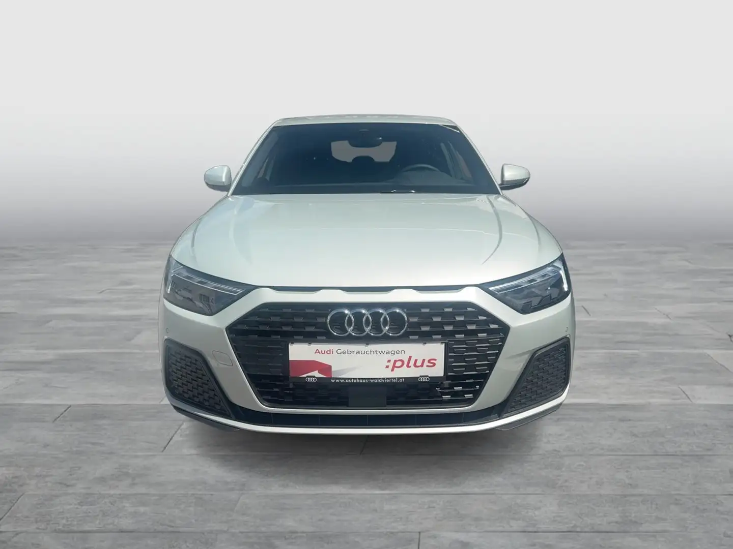Audi A1 35 TFSI intense Silber - 2