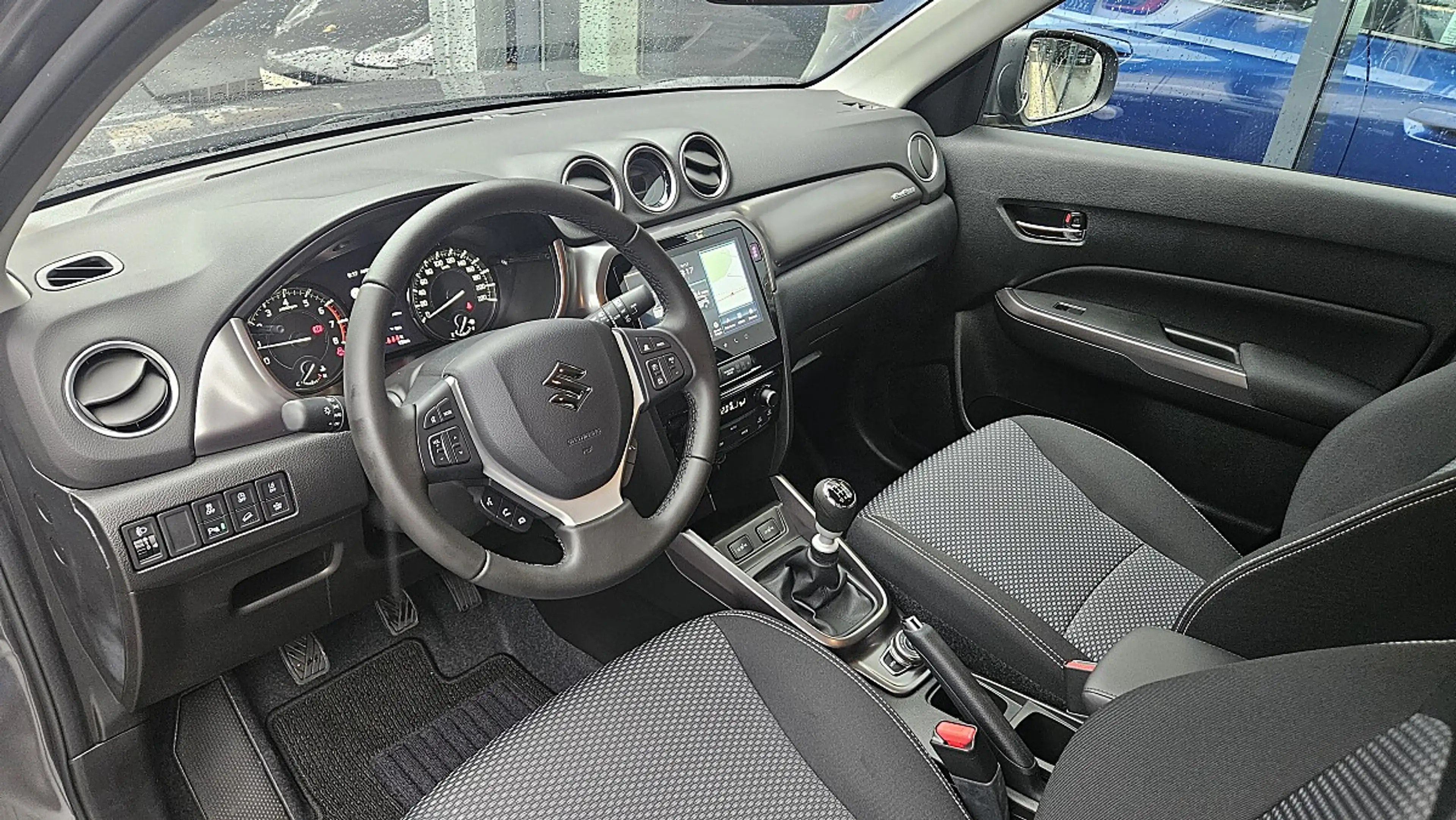 Suzuki Vitara 1,4 Hybrid ALLGRIP shine — photo 14