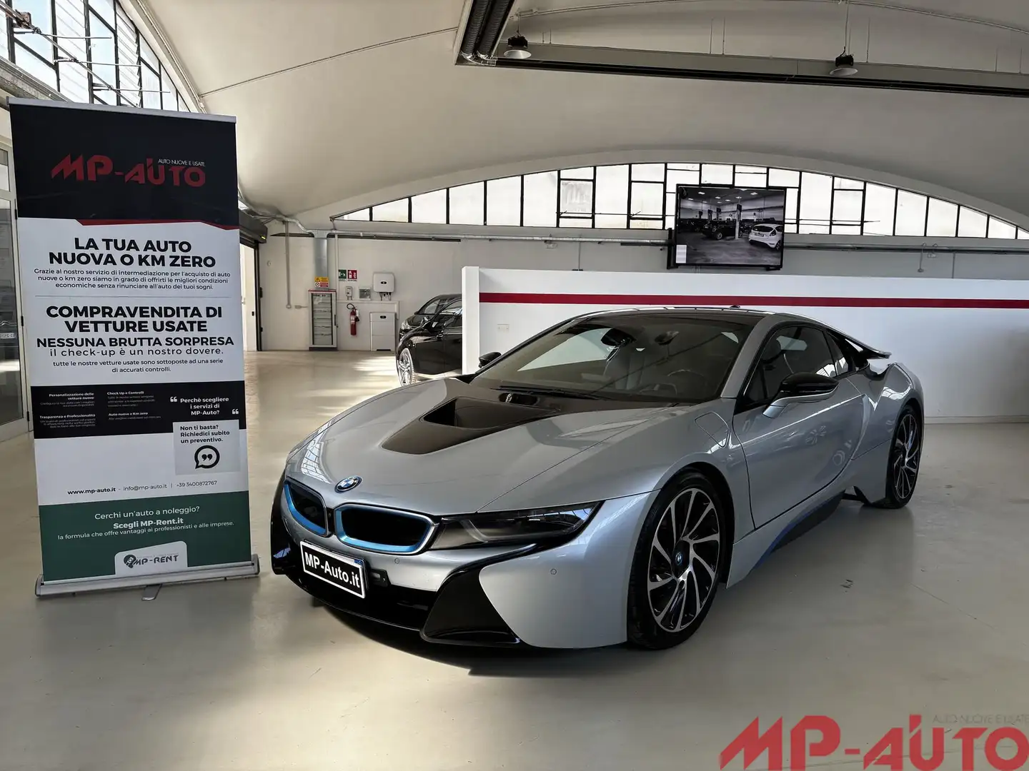 BMW i8 i8 IVA ESPOSTA - UNICO PROPRIETARIO Argento - 1