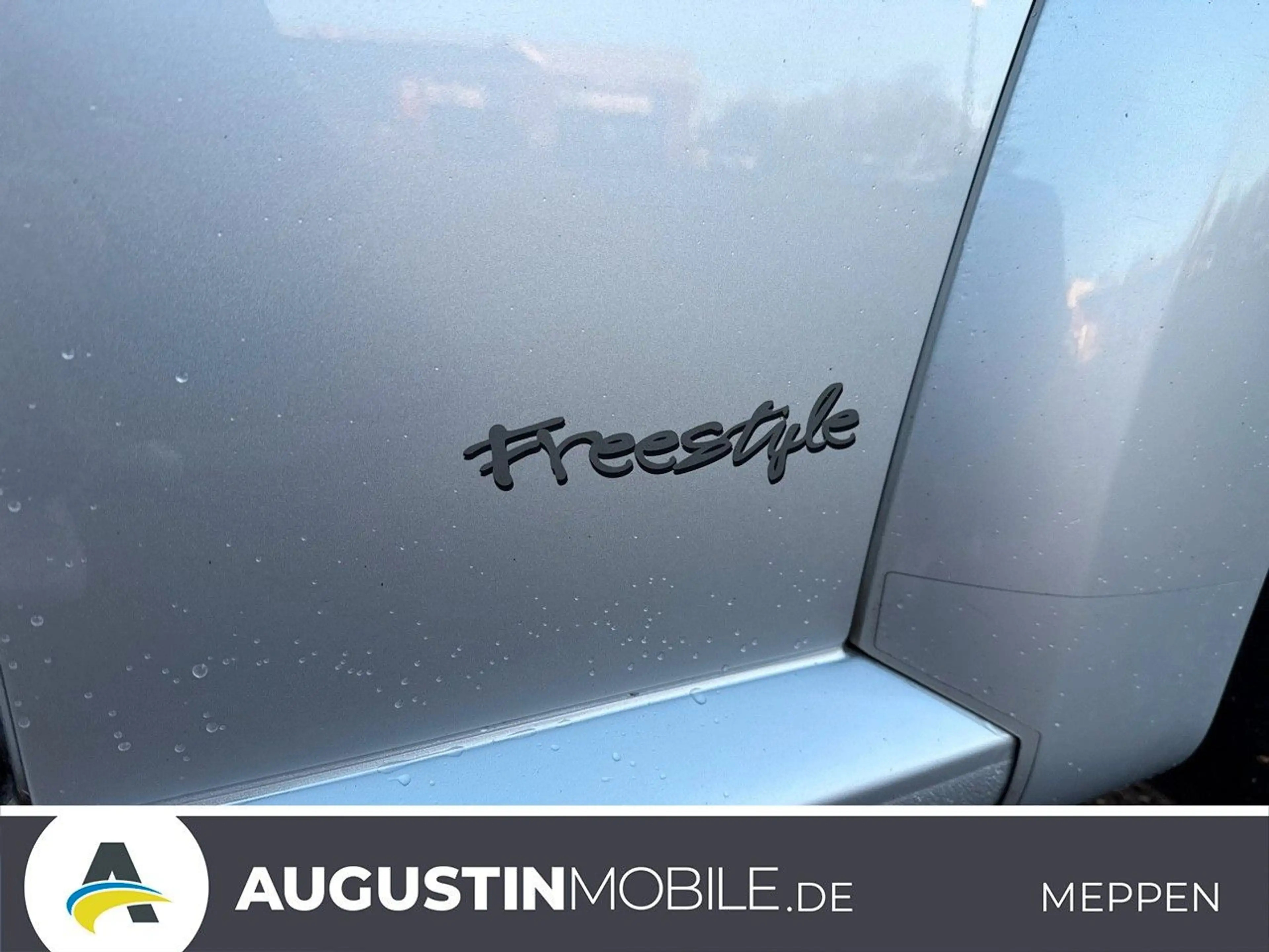 Volkswagen New Beetle Cabriolet 2.0 Freestyle*Sitzheizung* — photo 12