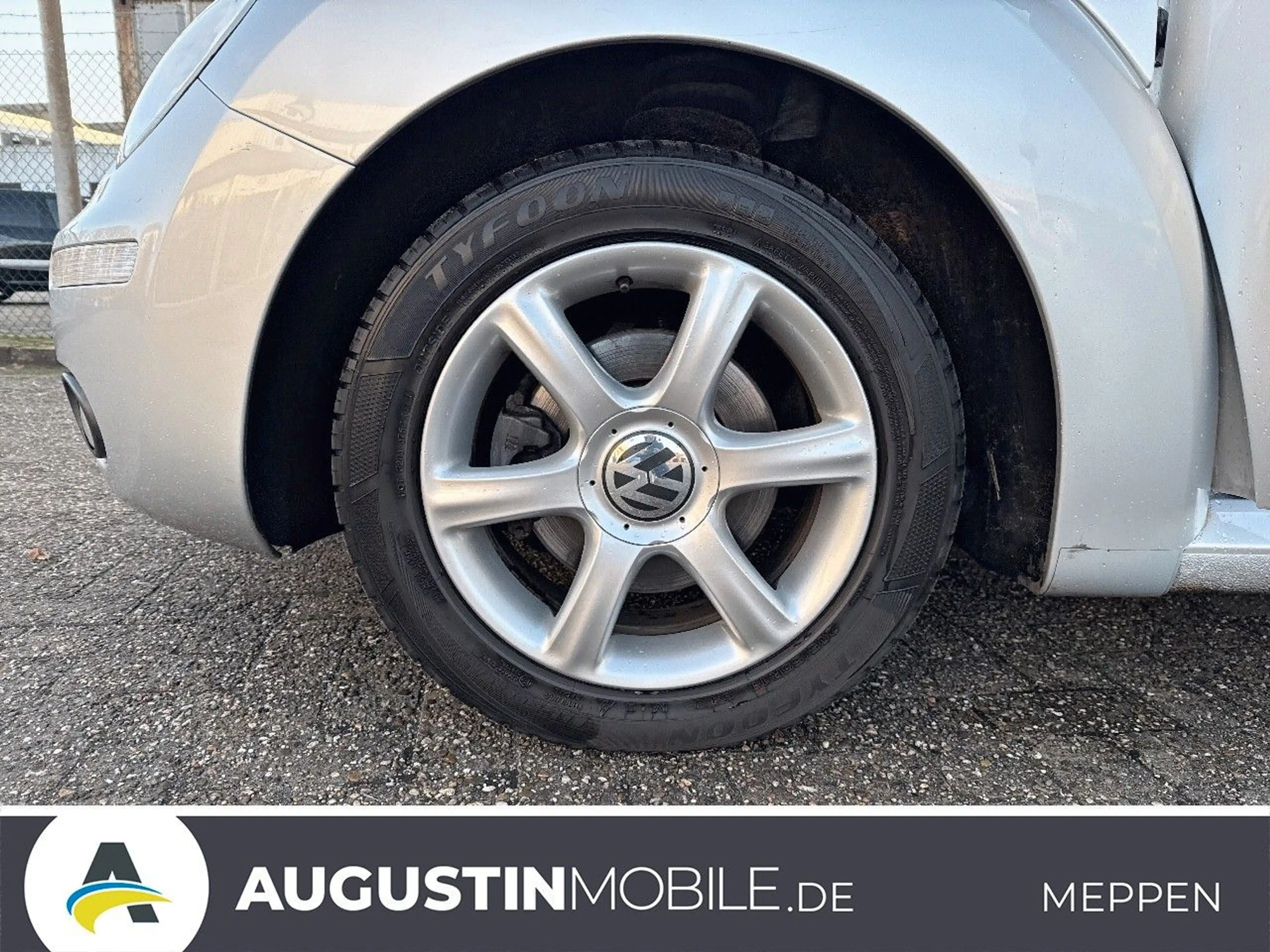 Volkswagen New Beetle Cabriolet 2.0 Freestyle*Sitzheizung* — photo 11