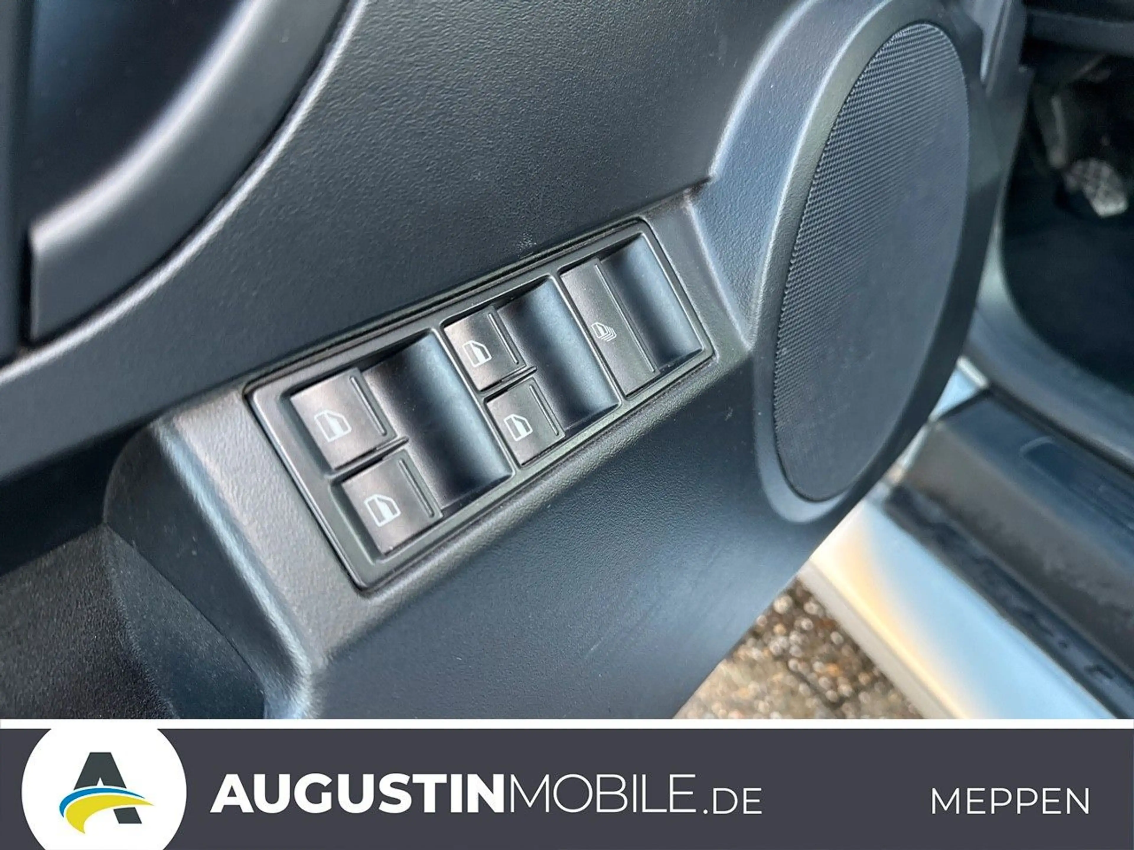 Volkswagen New Beetle Cabriolet 2.0 Freestyle*Sitzheizung* — photo 15