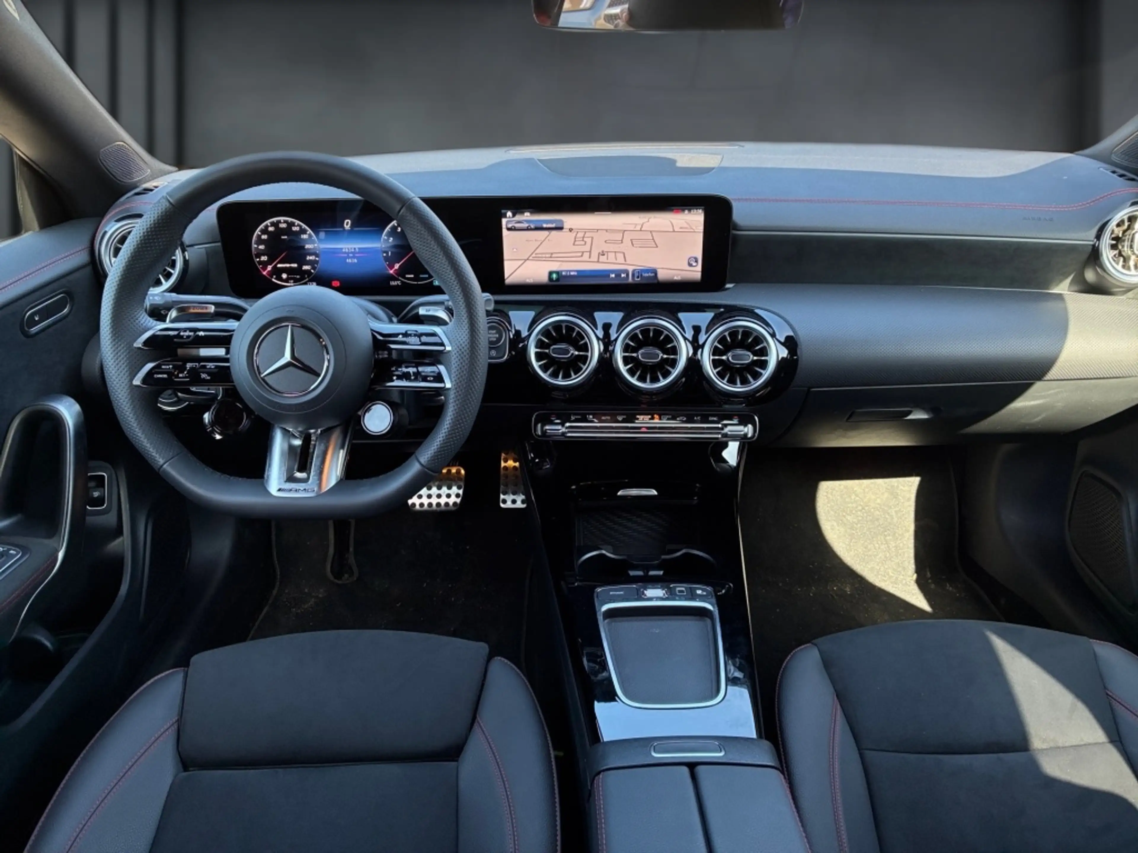 Mercedes-Benz CLA 35 AMG AMG CLA 35 4M AMG+Night+Navi+Distronic+Ambiente+ — photo 9