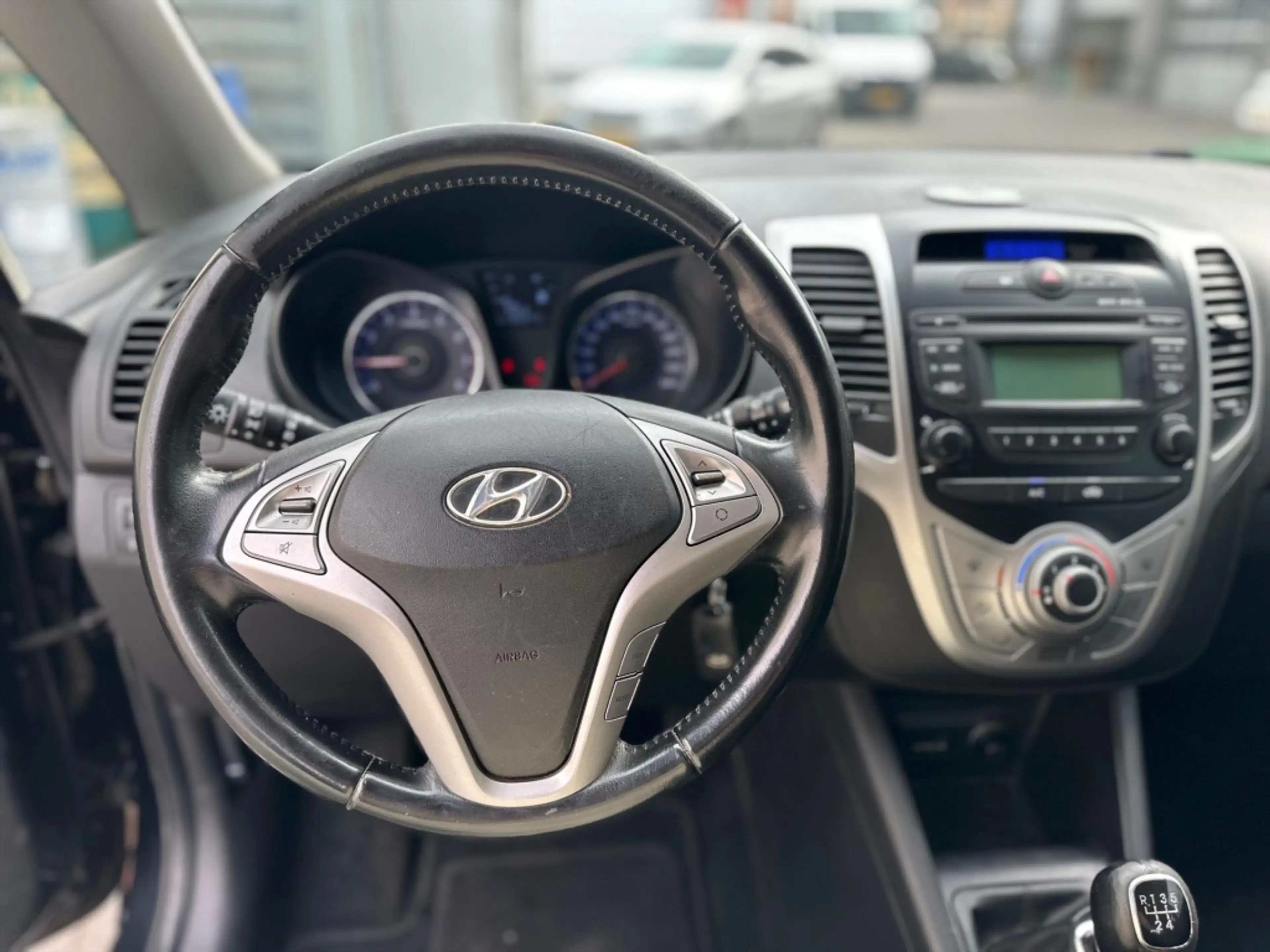 Hyundai iX20 1.4i blue 90pk i-Vision — photo 10