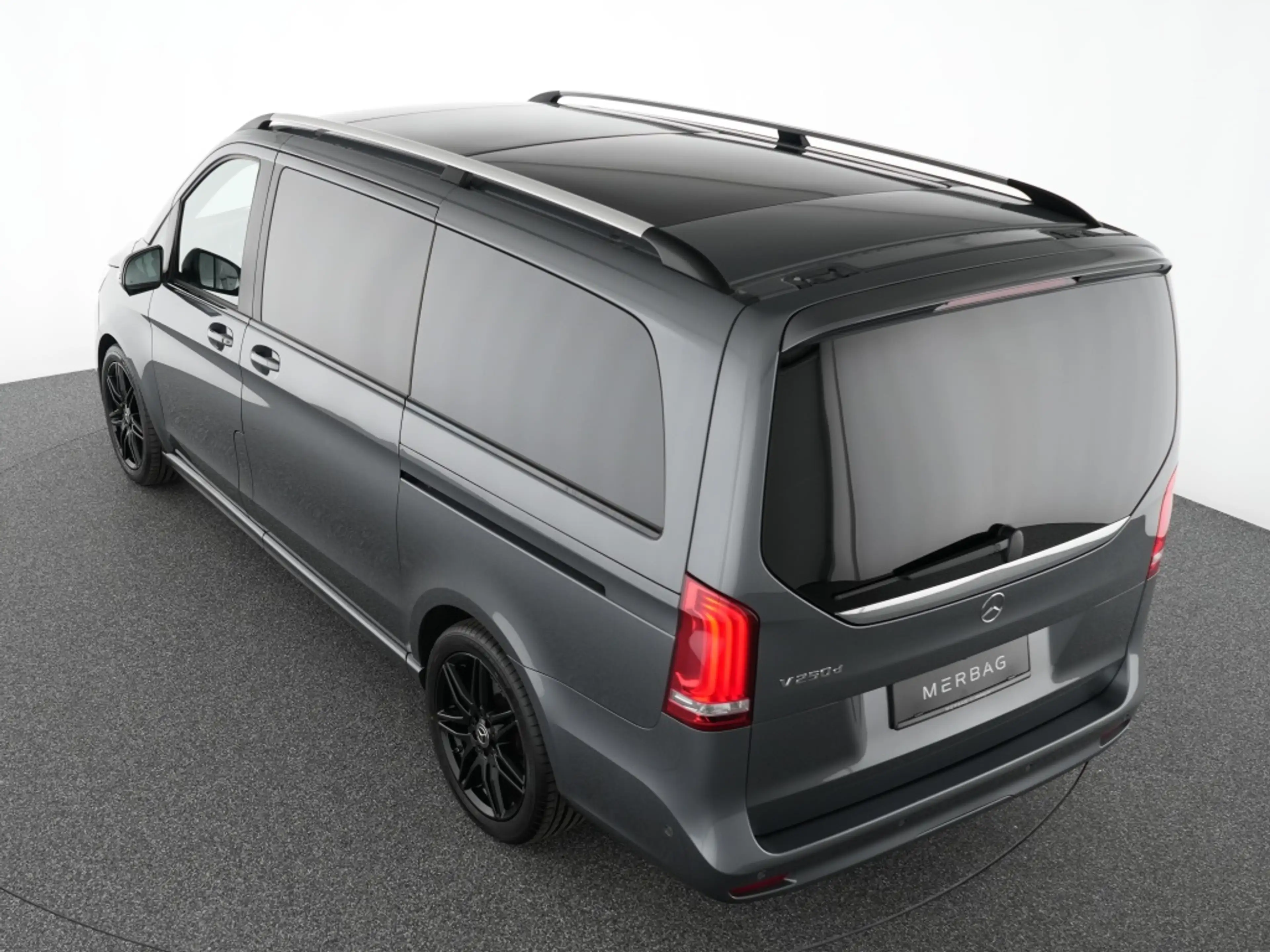 Mercedes-Benz V 250 d Avantgarde Edition lang AMG Night Pano — photo 11