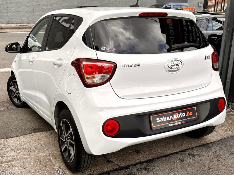 Hyundai i10 i10 1.0i Twist ° NAVI ° CARPLAY ° JANTES ° CLIM ° GARANTI 12 MOIS !! — photo 2