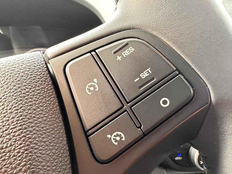 Hyundai i10 i10 1.0i Twist ° NAVI ° CARPLAY ° JANTES ° CLIM ° GARANTI 12 MOIS !! — photo 15