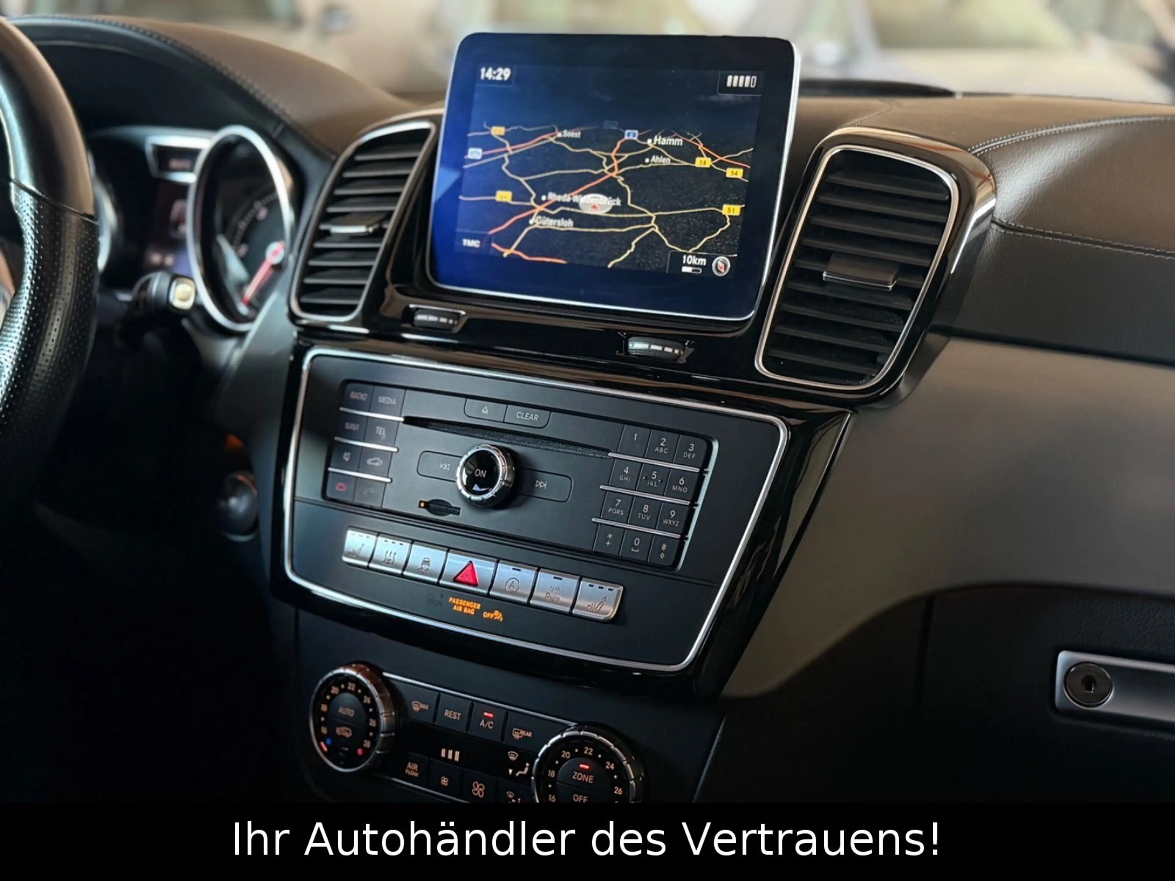 Mercedes-Benz GLS 350 d 4Matic AMG-Line*Pano*H&K*AHK*NAVI*LED — photo 12