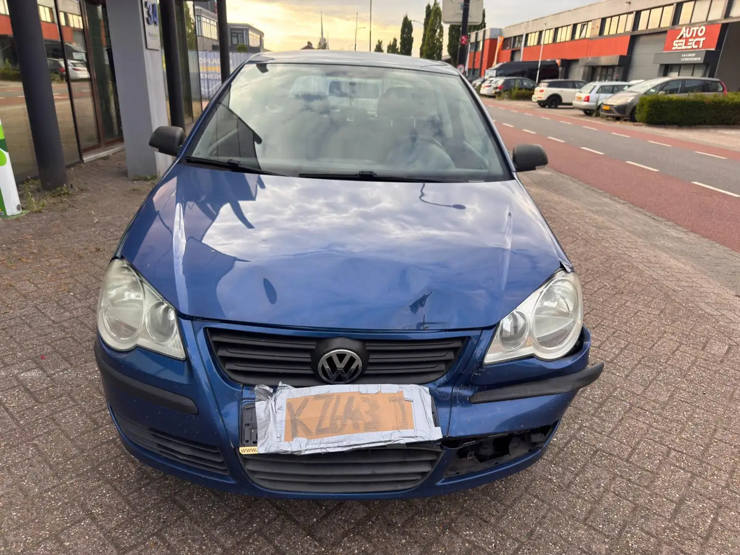 Volkswagen Polo 1.2 Trendline / Airco / 3-drs / VOORSCHADE Blauw - 2
